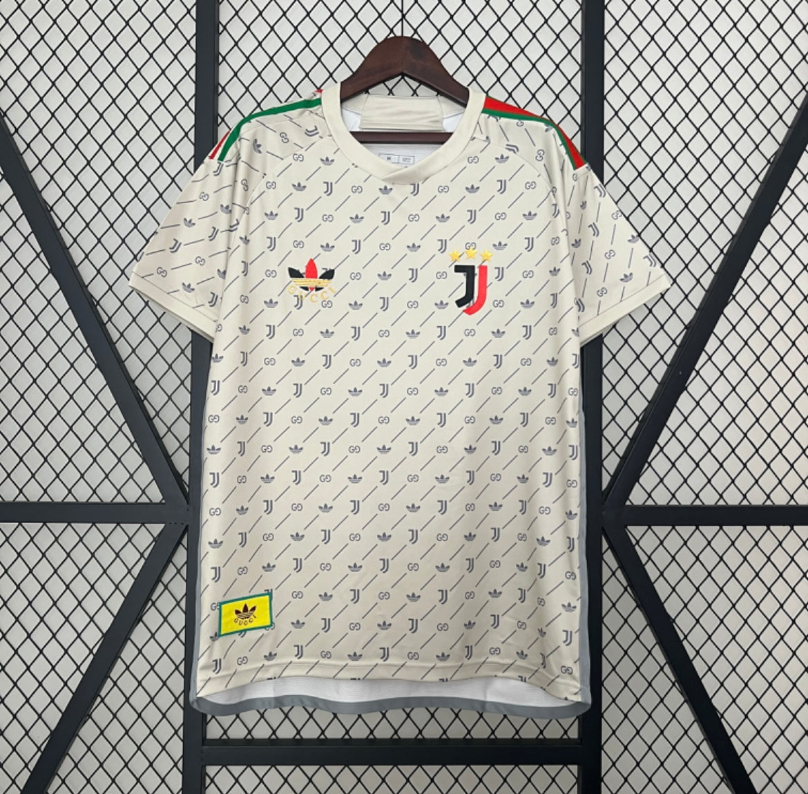 JUVENTUS - MAILLOT CONCEPT 24/25