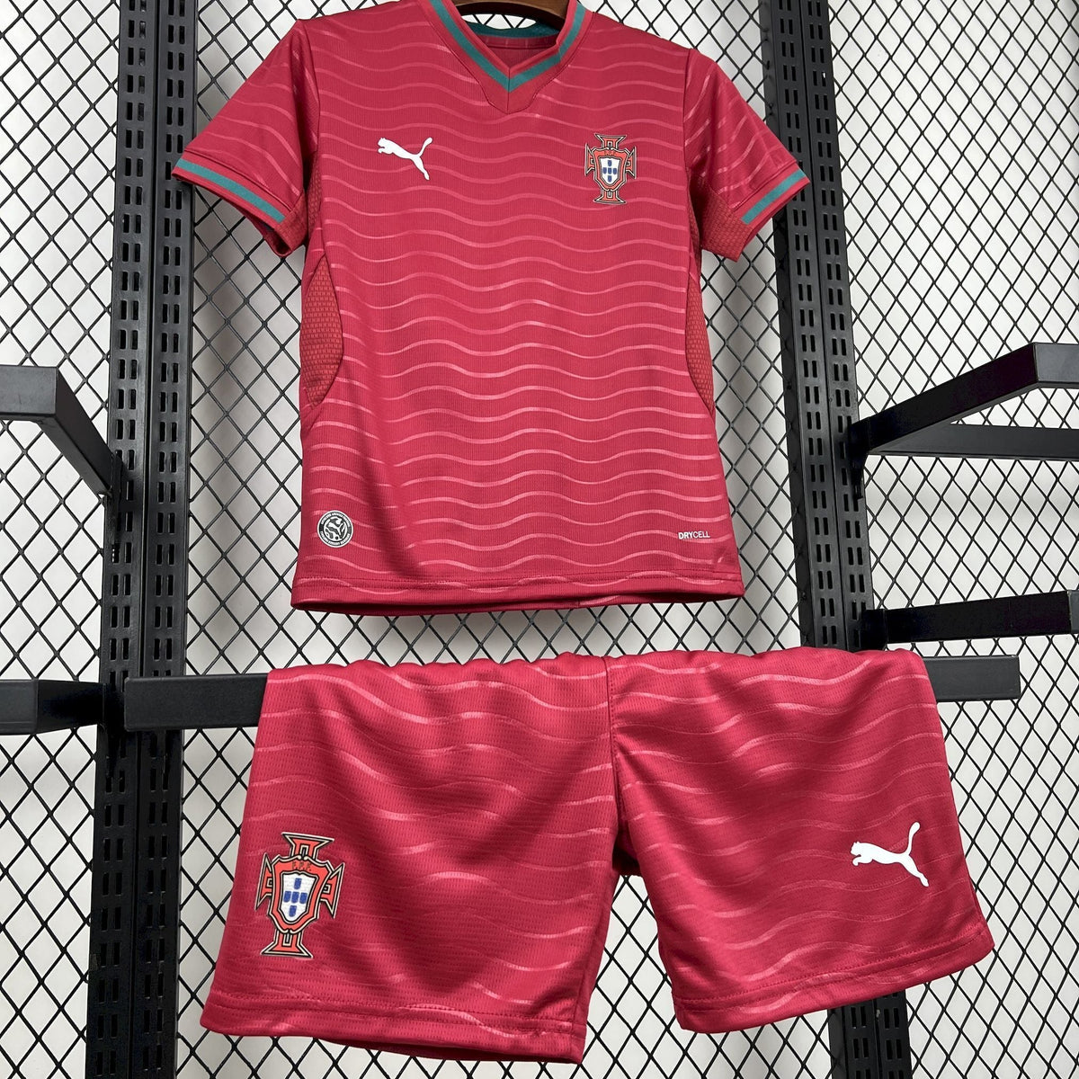 PORTUGAL - ENSEMBLE ENFANT DOMICILE 2026