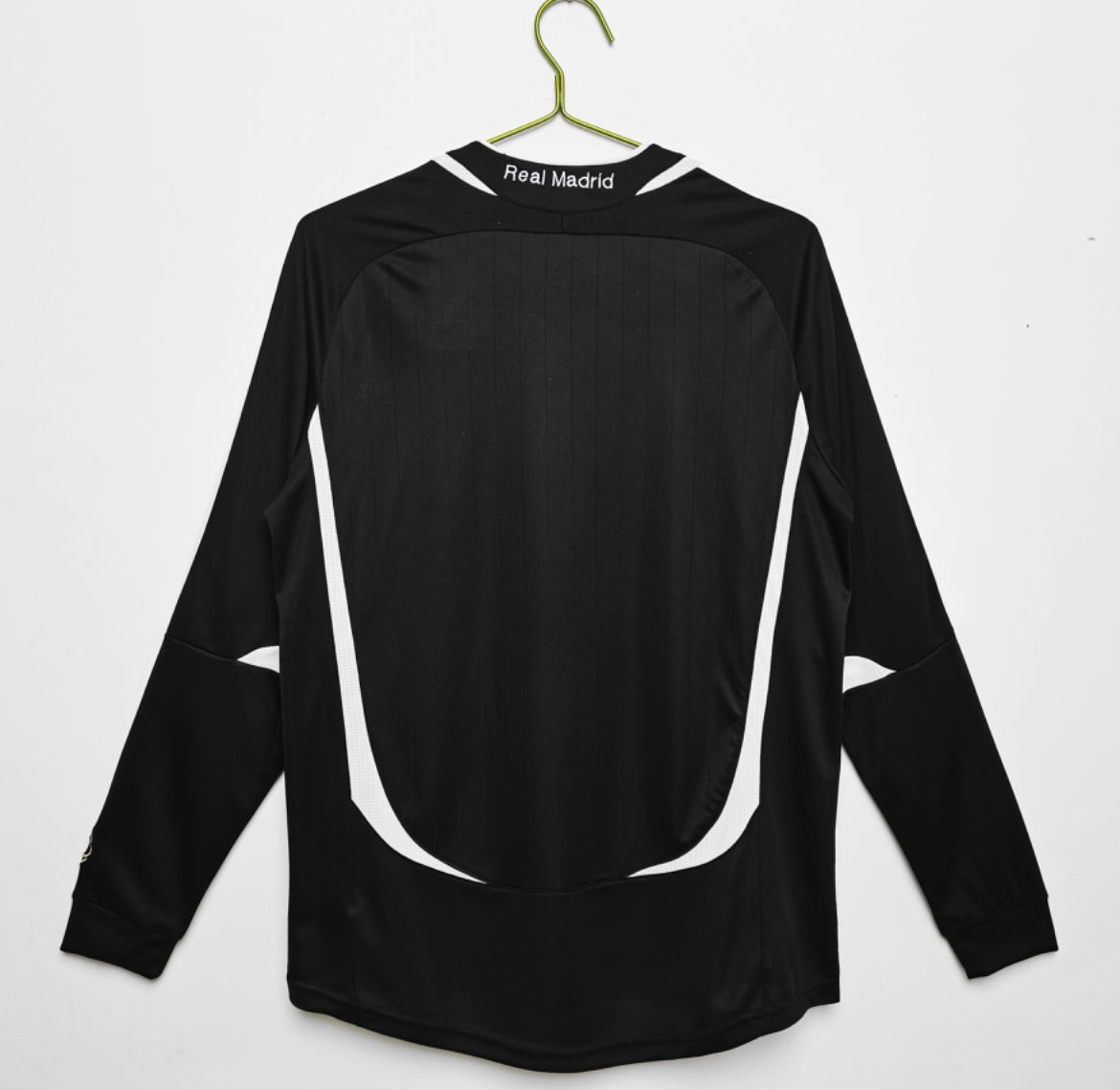 REAL MADRID - LONG SLEEVED AWAY SHIRT 06/07