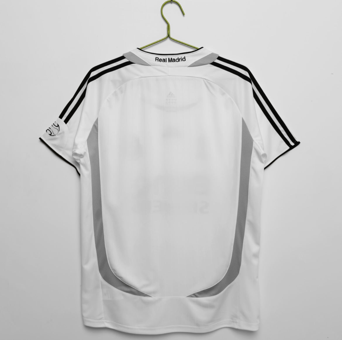 REAL MADRID - HOME JERSEY 06/07