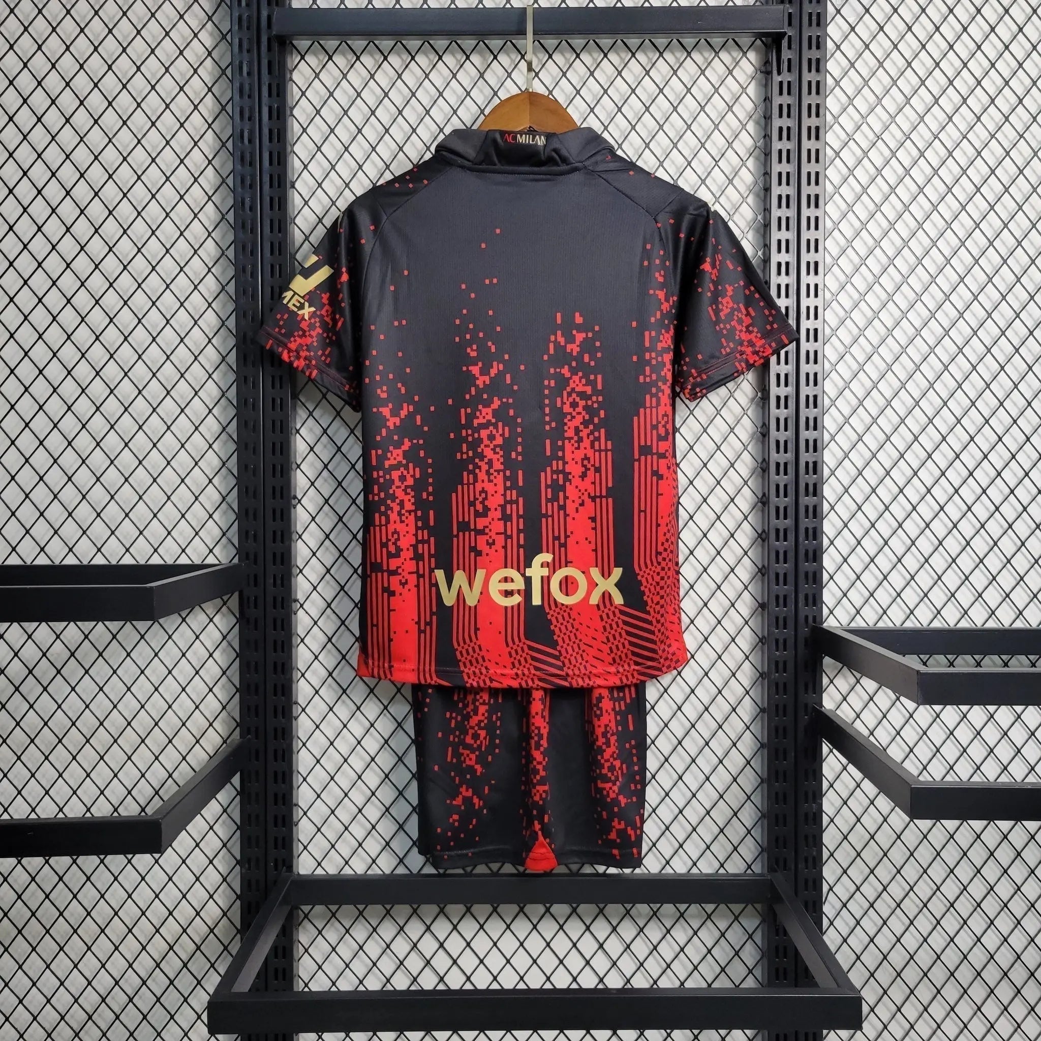 AC MILAN - ENSEMBLE ENFANT EXTÉRIEUR 23/24