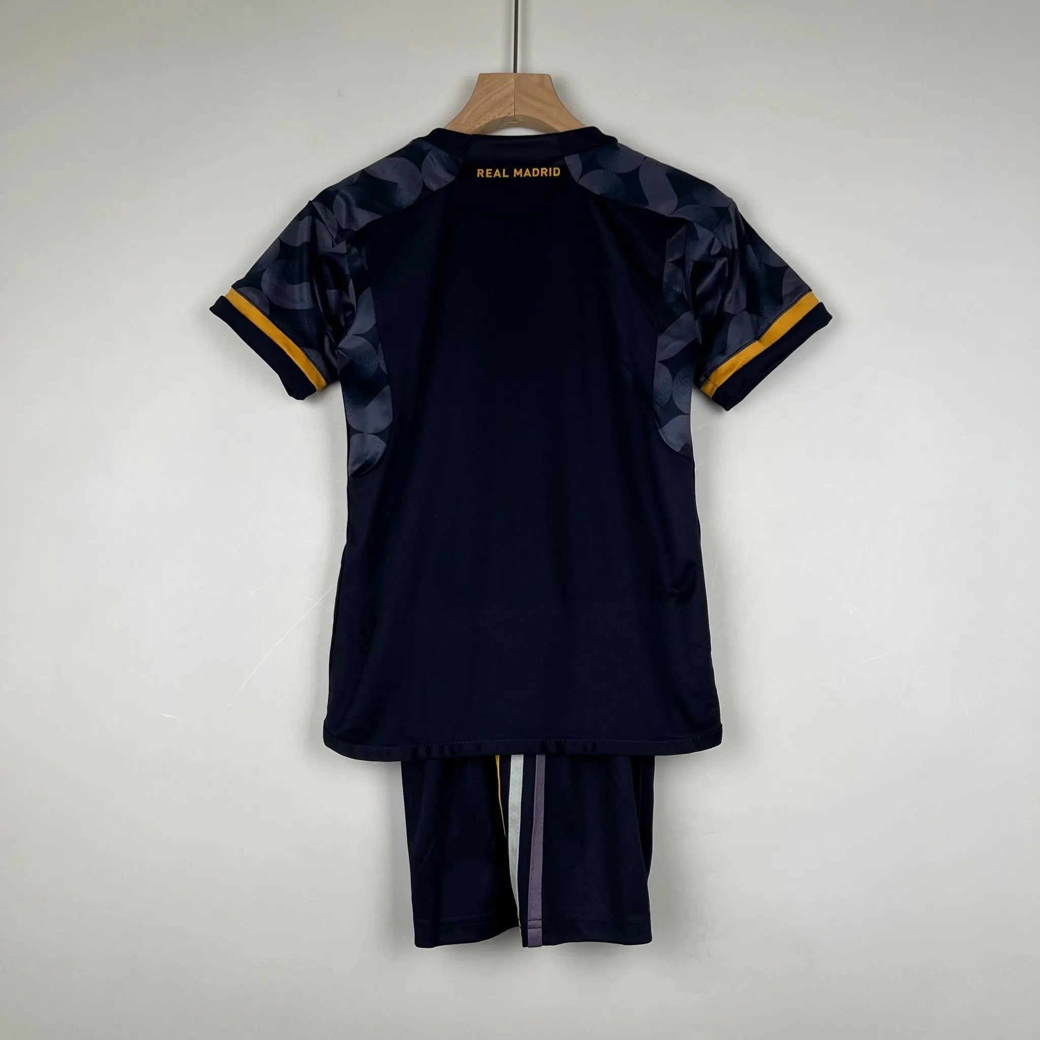 REAL MADRID - ENSEMBLE ENFANT EXTÉRIEUR 23/24