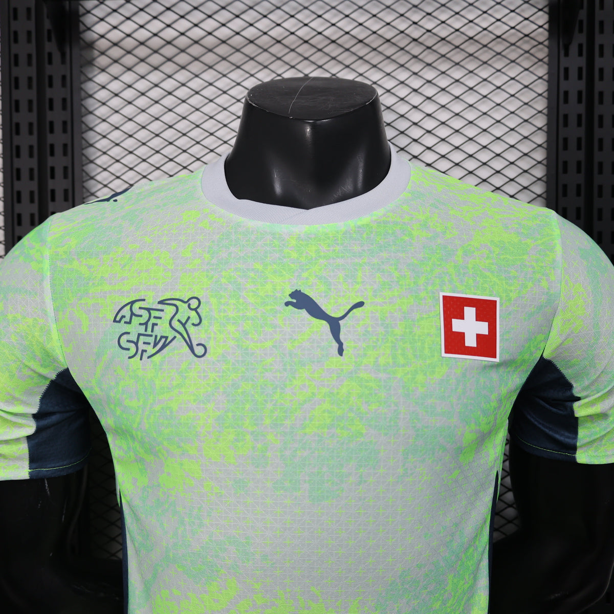 SUISSE - MAILLOT EXTÉRIEUR JOUEUR 2026