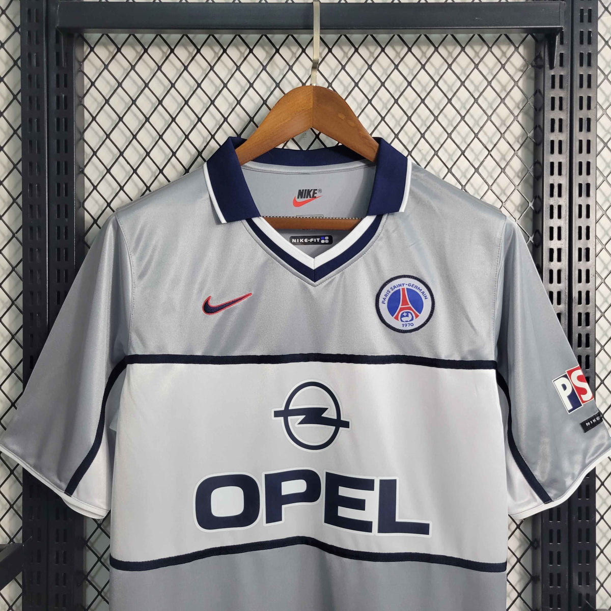 PARIS SAINT GERMAIN - MAILLOT EXTÉRIEUR RETRO 00/01