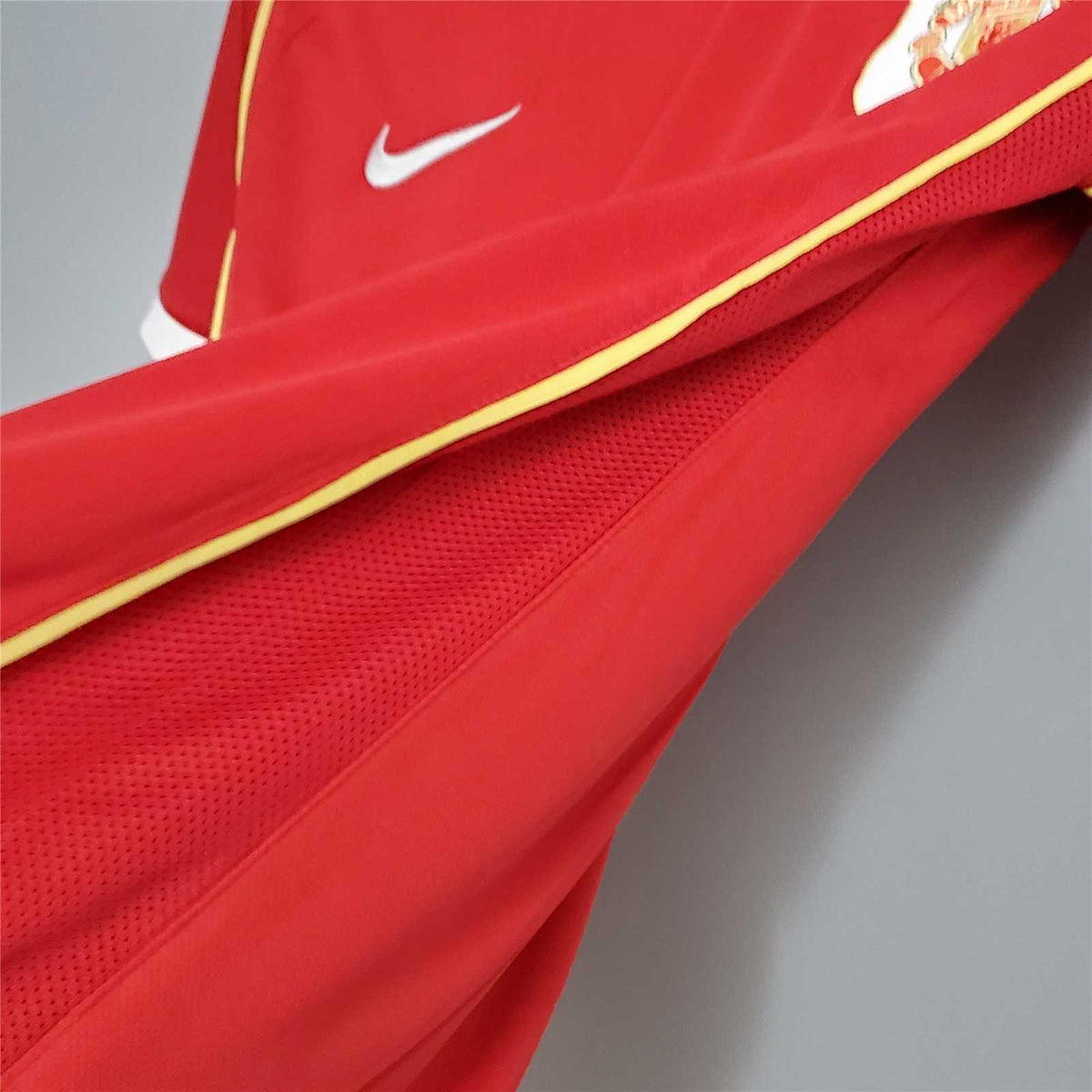 MANCHESTER UNITED - 06/07 RETRO HOME SHIRT