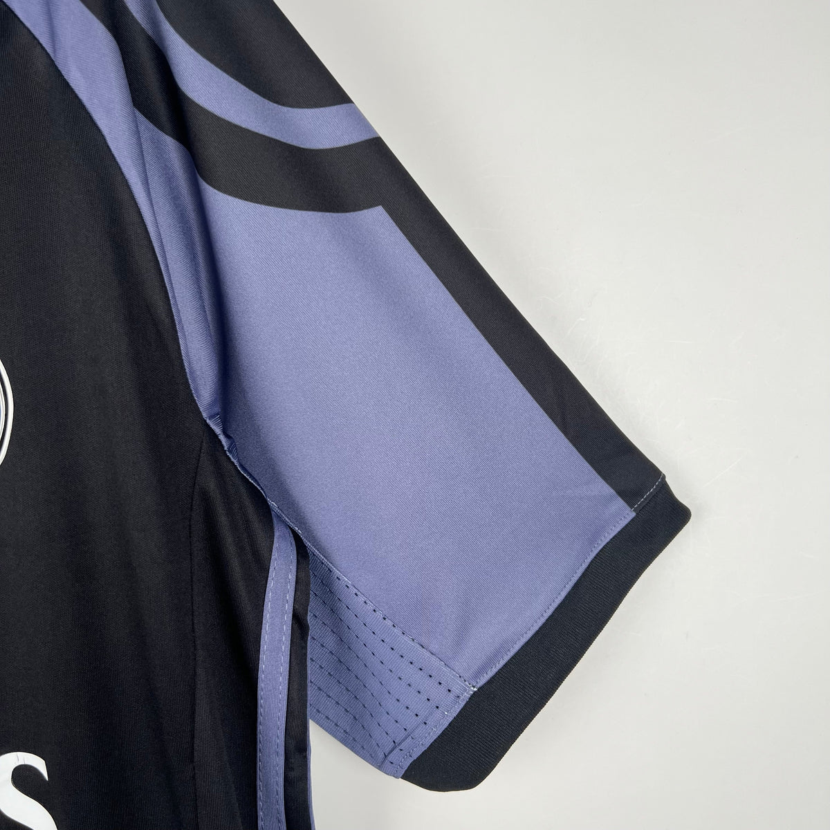 REAL MADRID - MAILLOT EXTÉRIEUR THIRD RETRO 16/17