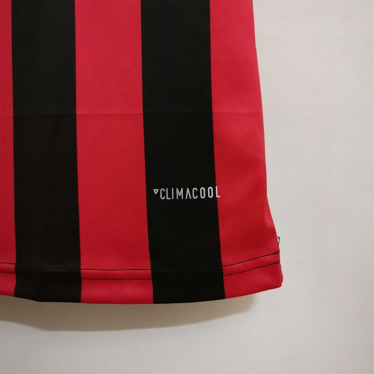 AC MILAN - 17/18 RETRO HOME JERSEY