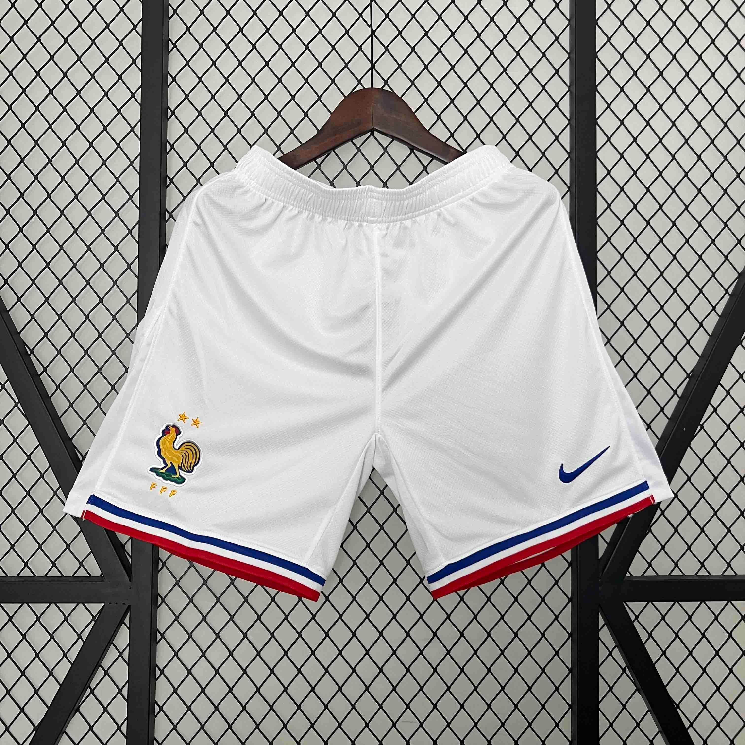 FRANCE - SHORT DOMICILE 2024