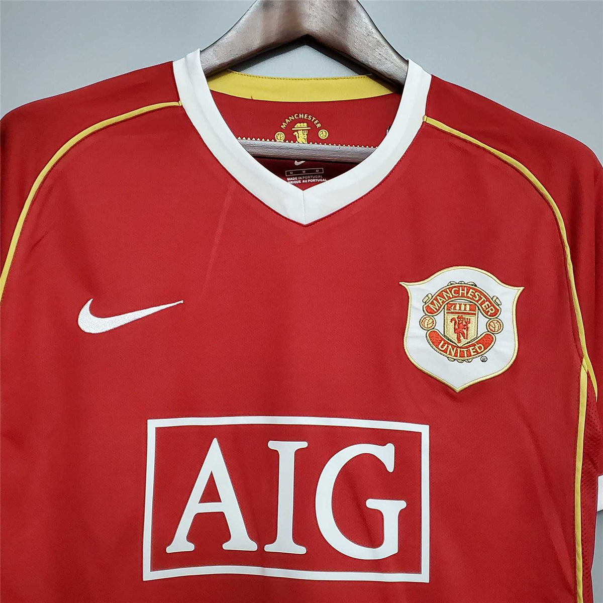MANCHESTER UNITED - 06/07 RETRO HOME SHIRT