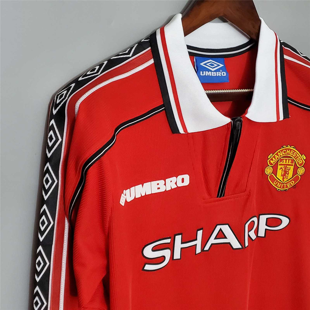 MANCHESTER UNITED - RETRO 98/99 LONG SLEEVE HOME SHIRT