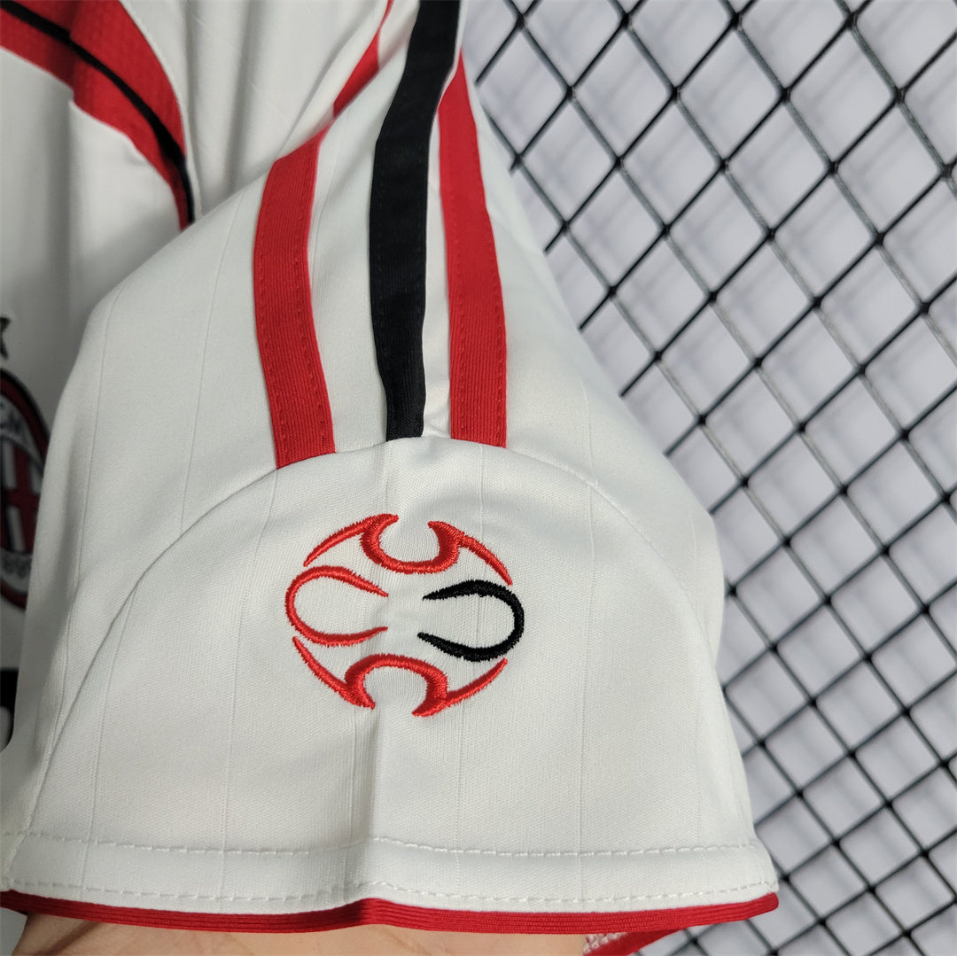 AC MILAN - MAILLOT EXTÉRIEUR RETRO 06/07