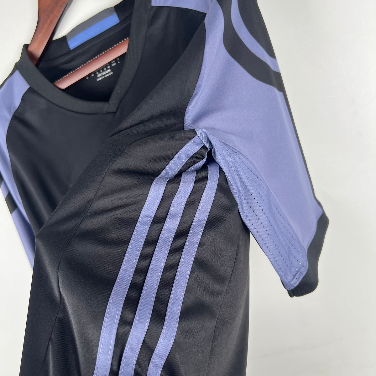 REAL MADRID - MAILLOT EXTÉRIEUR THIRD RETRO 16/17