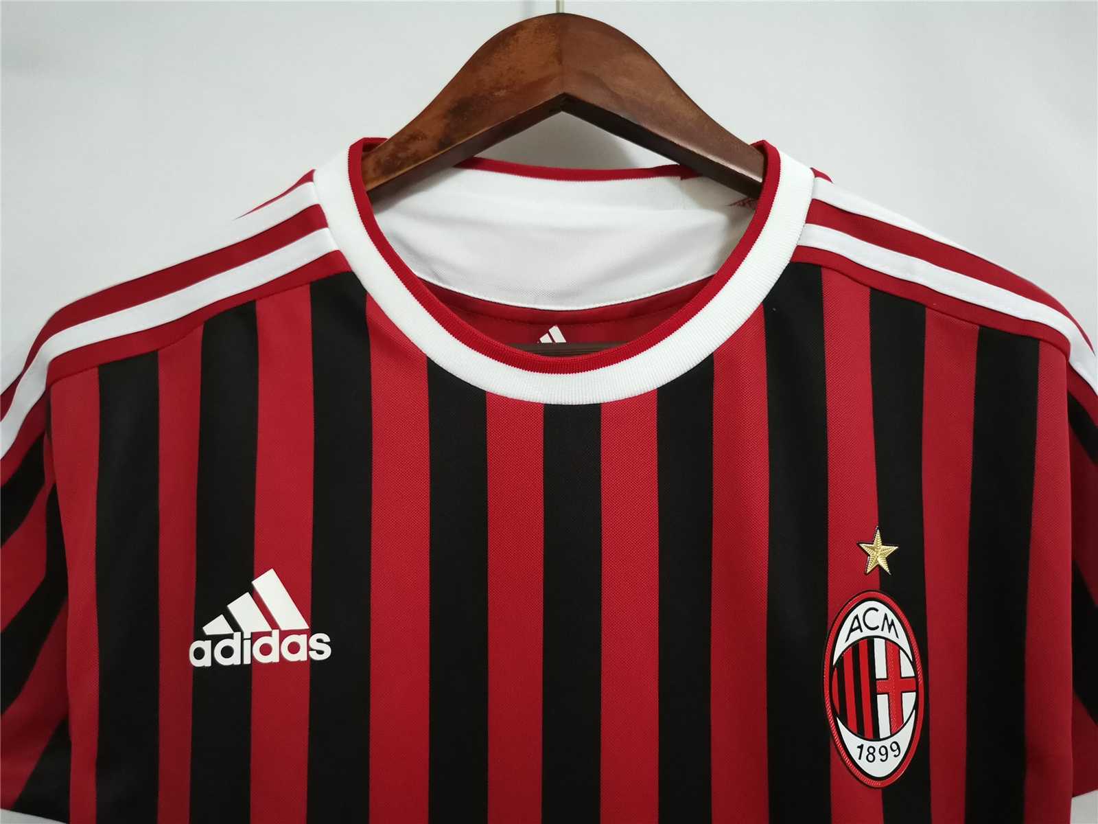 AC MILAN - MAILLOT DOMICILE RETRO 11/12