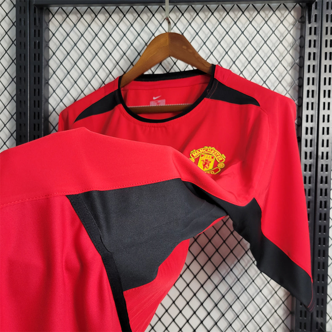 MANCHESTER UNITED - 02/04 HOME RETRO SHIRT