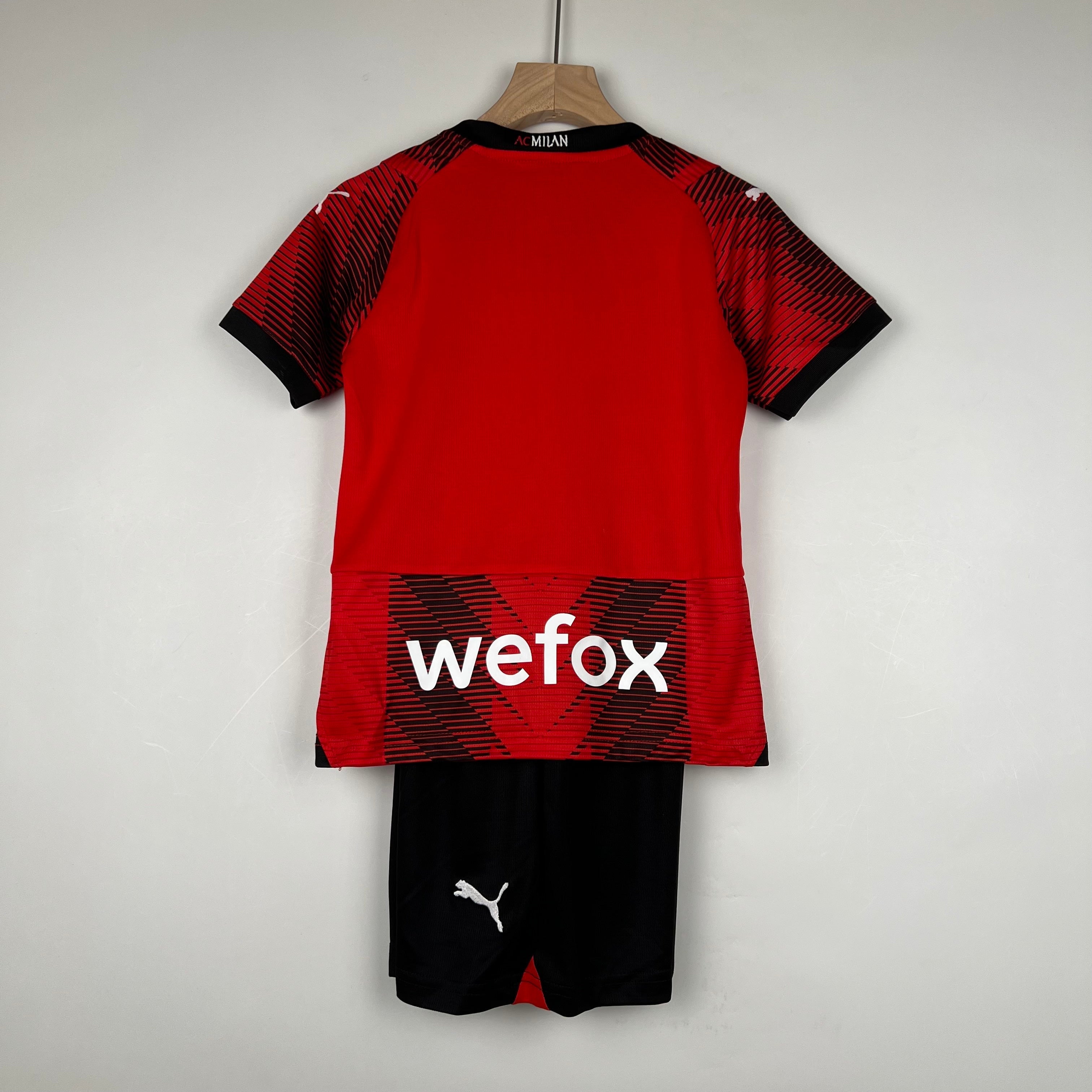 AC MILAN - ENSEMBLE ENFANT DOMICILE 23/24