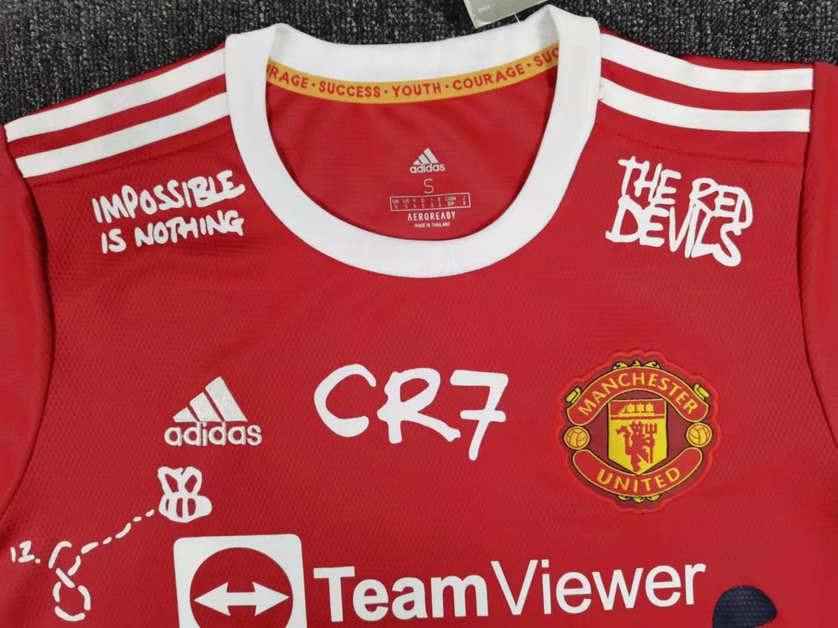 MANCHESTER UNITED - LONG SLEEVE CONCEPT JERSEY 21/22