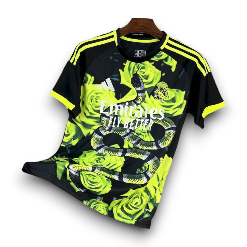 REAL MADRID - "PINK SNAKE" CONCEPT JERSEY 25/26