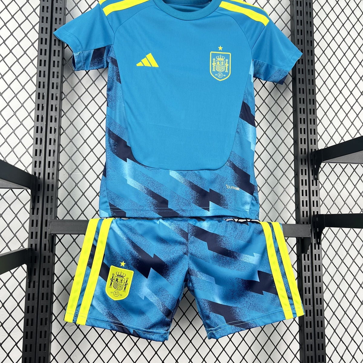SPAIN - KIDS GOALKEEPER KIT 2026