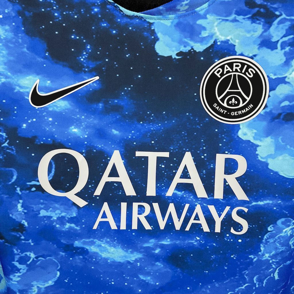 PARIS SAINT GERMAIN - MAILLOT CONCEPT "ciel bleu" 25/26