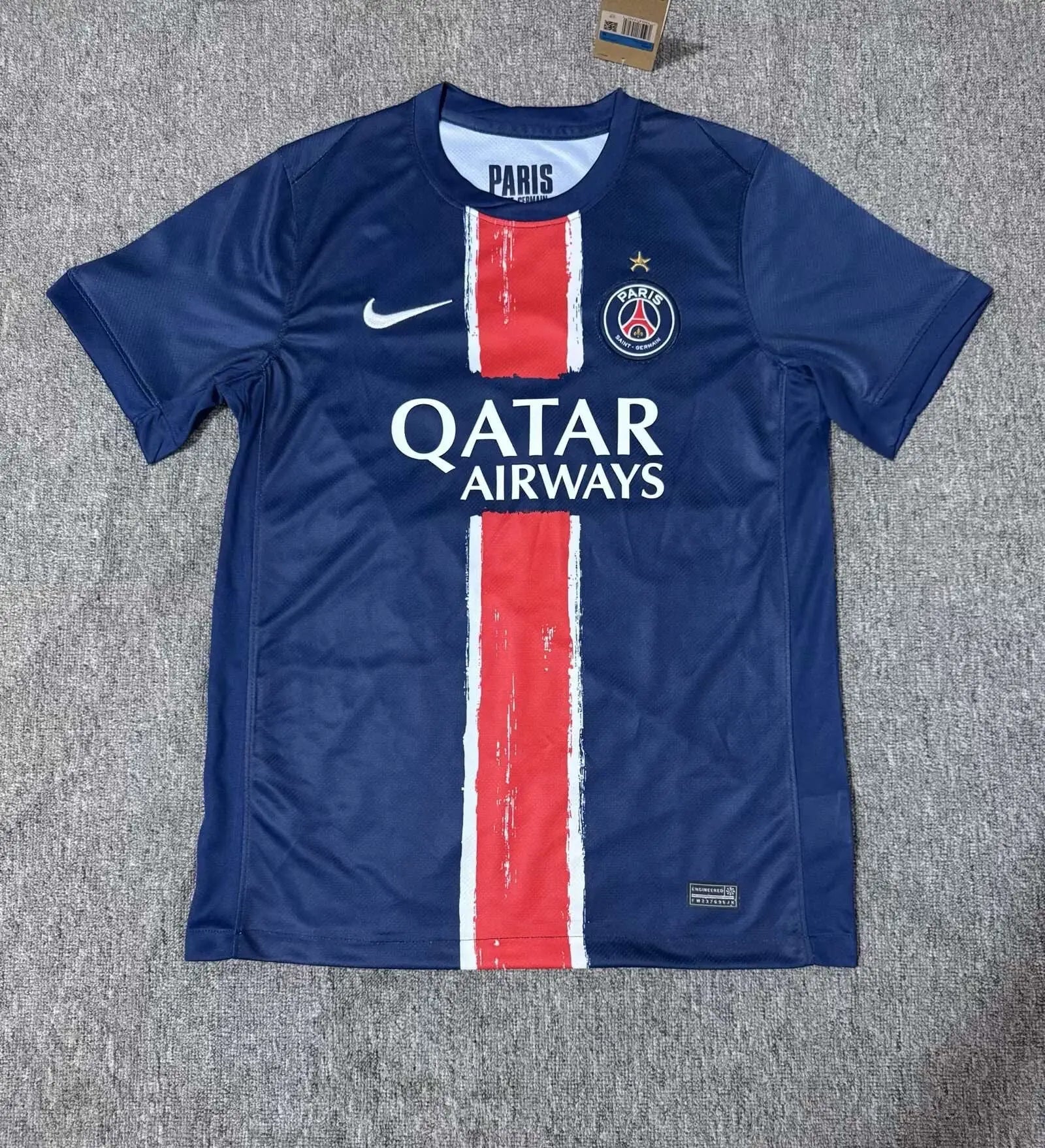 25/26 Maillot PSG avec l’étoile