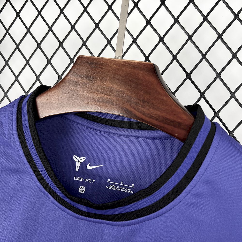 FC BARCELONE - MAILLOT CONCEPT "VIOLET" 25/26