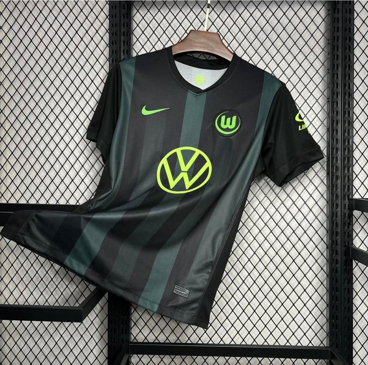 VFL WOLFSBURG - MAILLOT EXTÉRIEUR 24/25