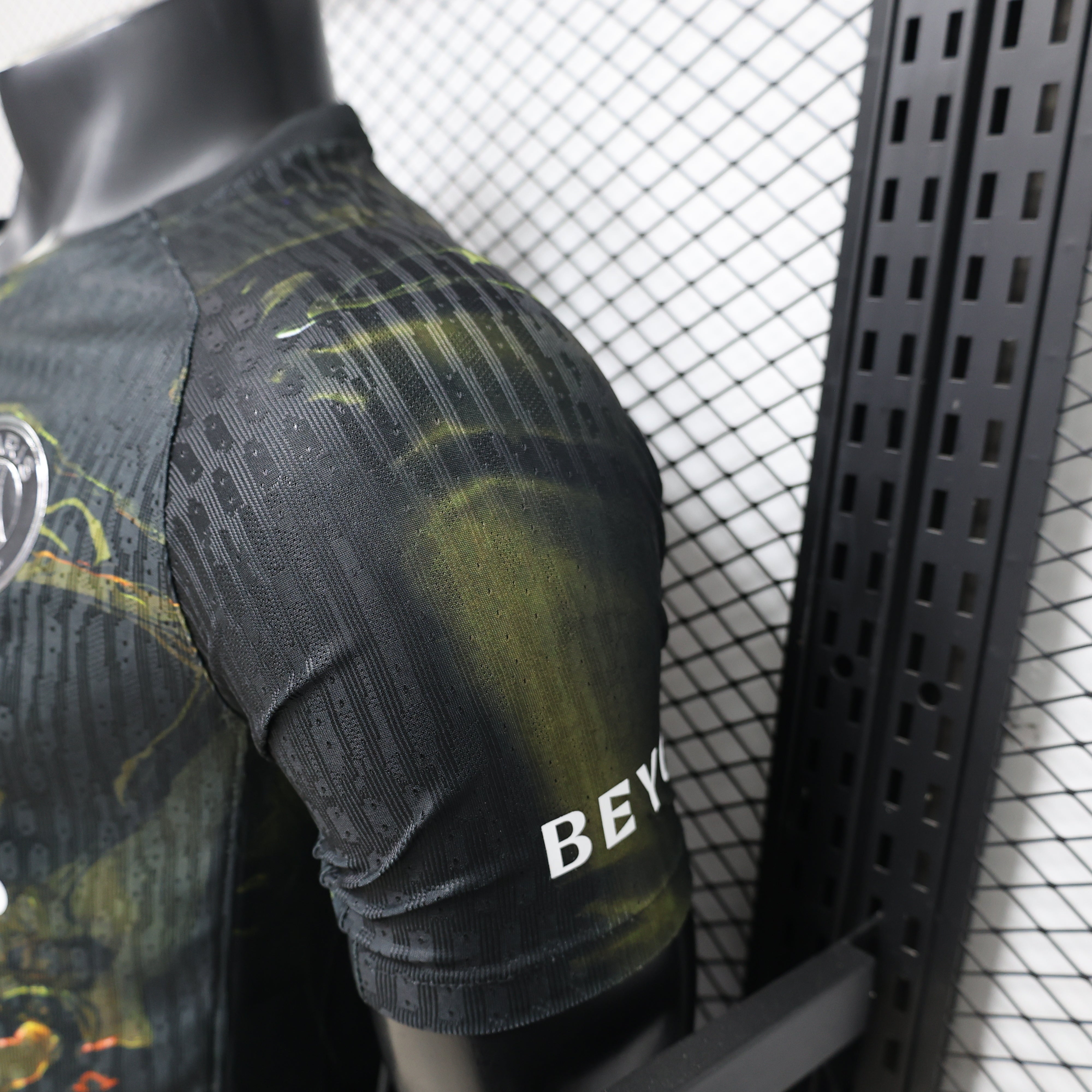 PARIS SAINT GERMAIN - MAILLOT FOURTH JOUEUR 26/27