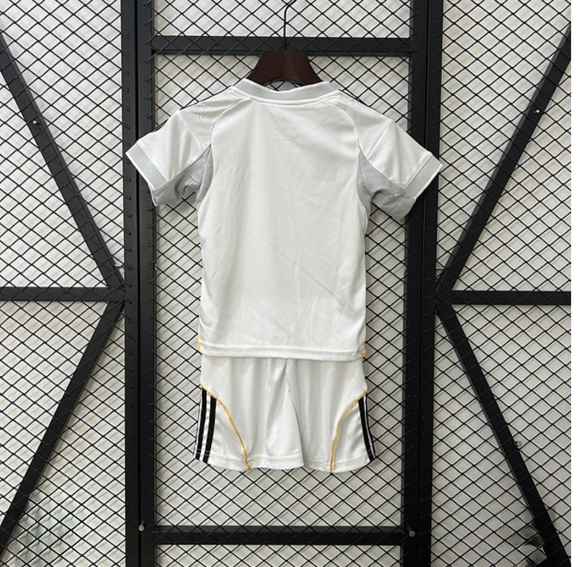 REAL MADRID - ENSEMBLE ENFANT DOMICILE 25/26