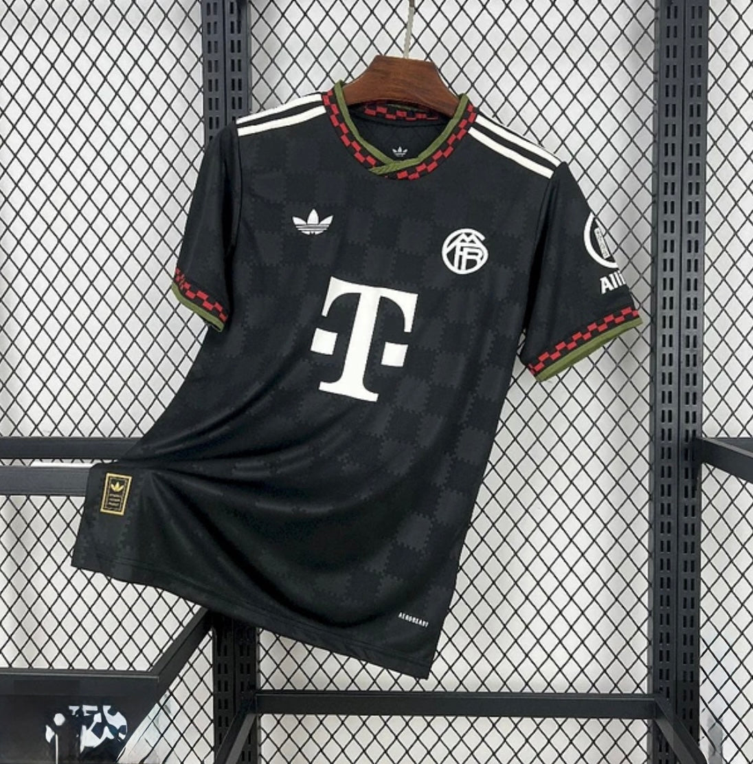 FC BAYERN - MAILLOT THIRD 25/26