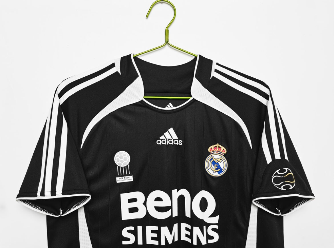 REAL MADRID - MAILLOT EXTÉRIEUR 06/07
