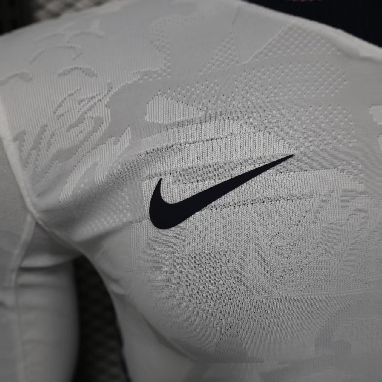 ENGLAND - LONG-SLEEVED PLAYER HOME SHIRT 2026
