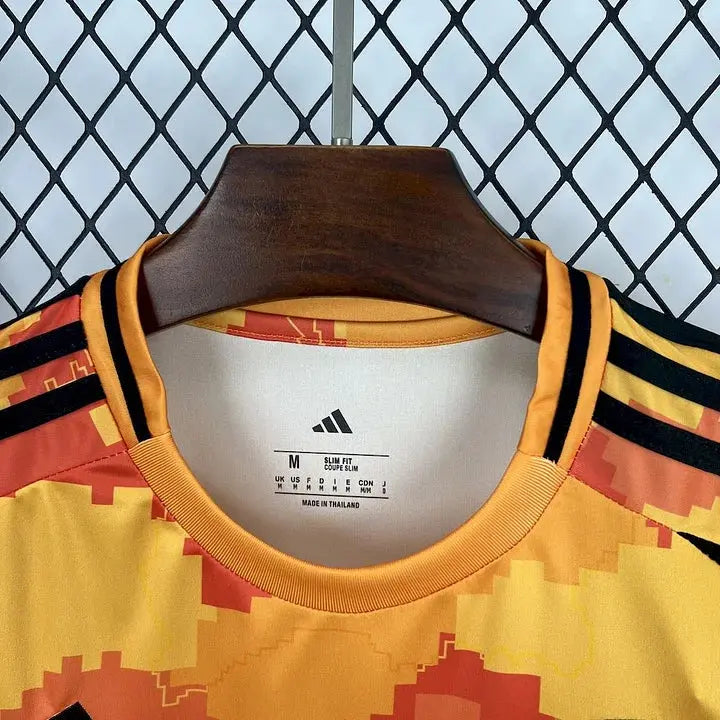 25/26 Maillot Paris FCXNinho