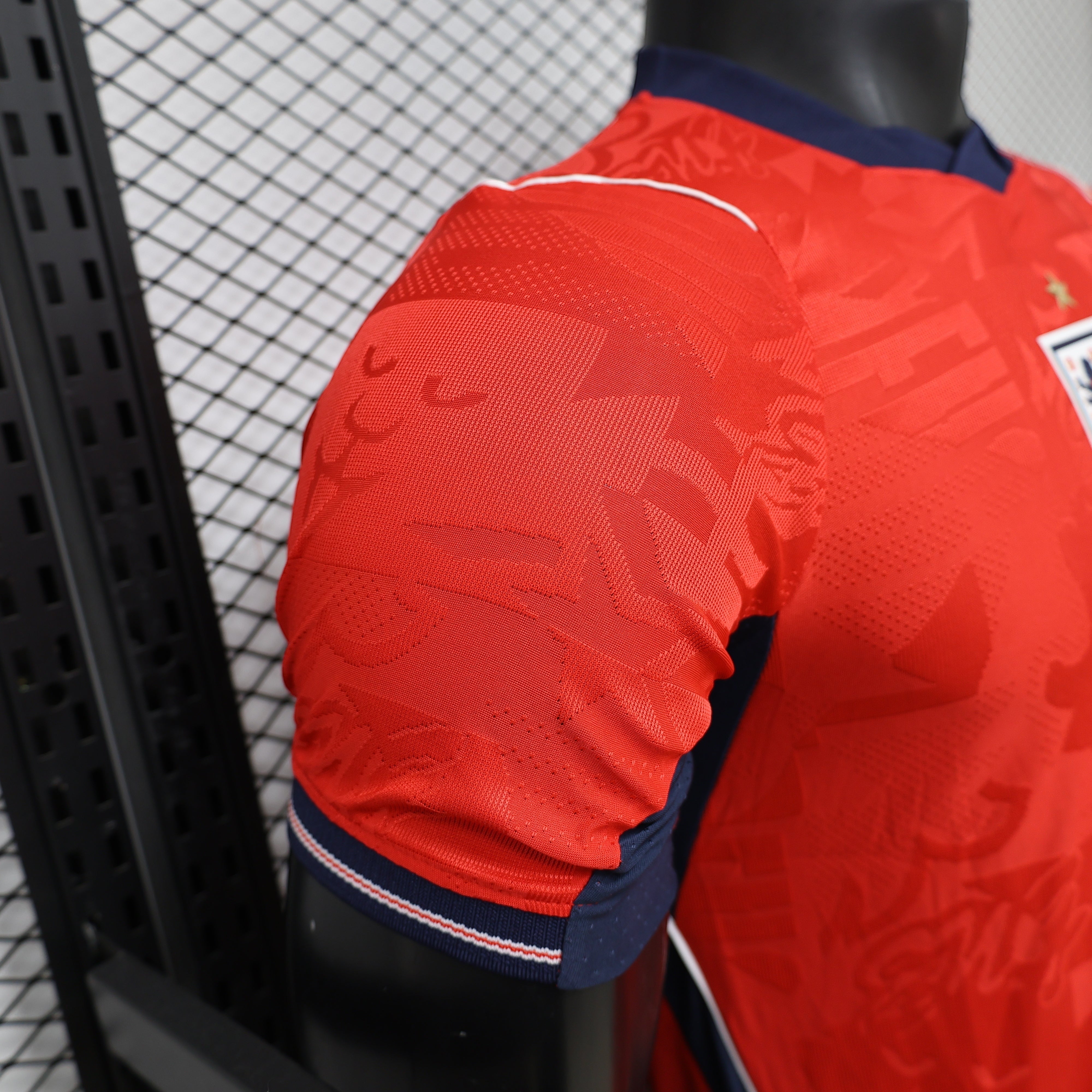 ANGLETERRE - MAILLOT EXTÉRIEUR JOUEUR 2026