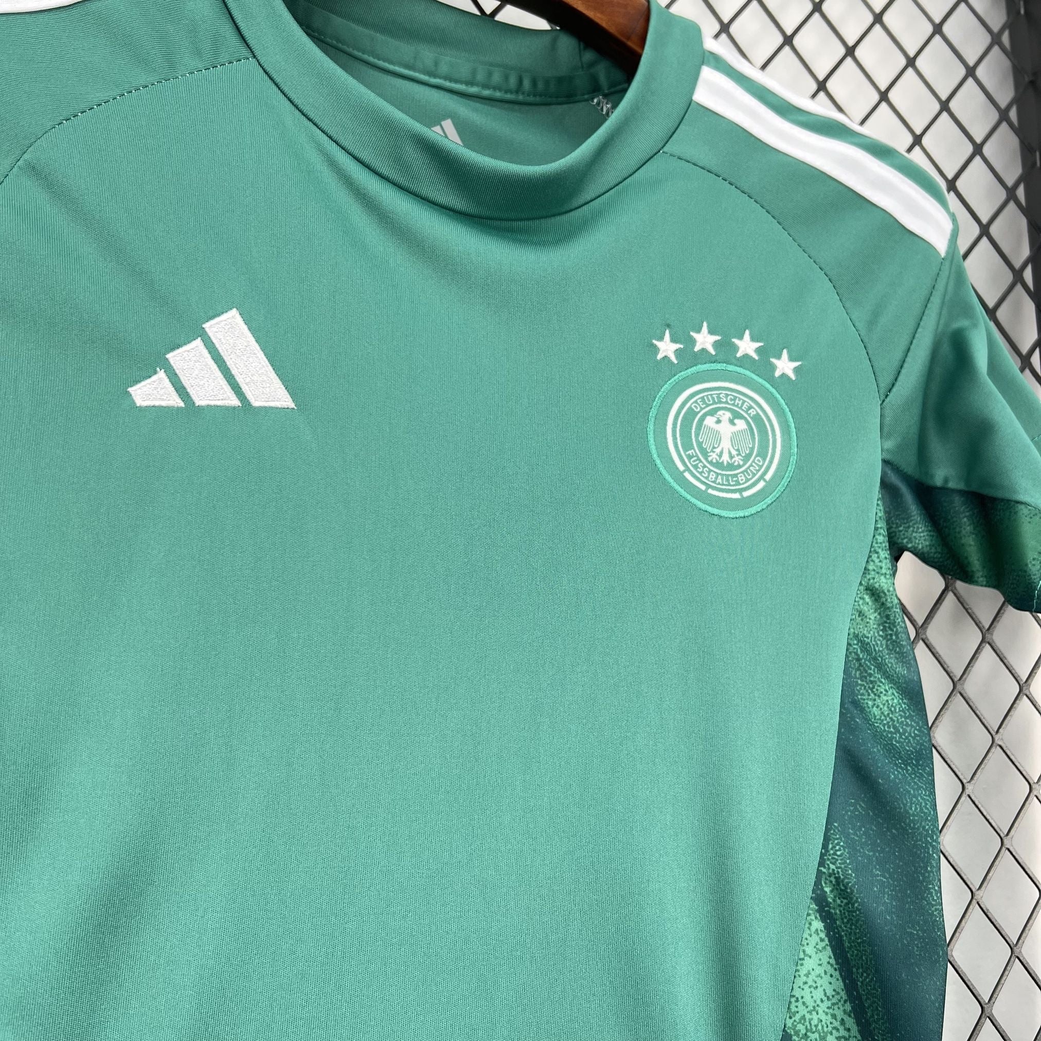 GERMANY - KIDS GOALKEEPER KIT 2026