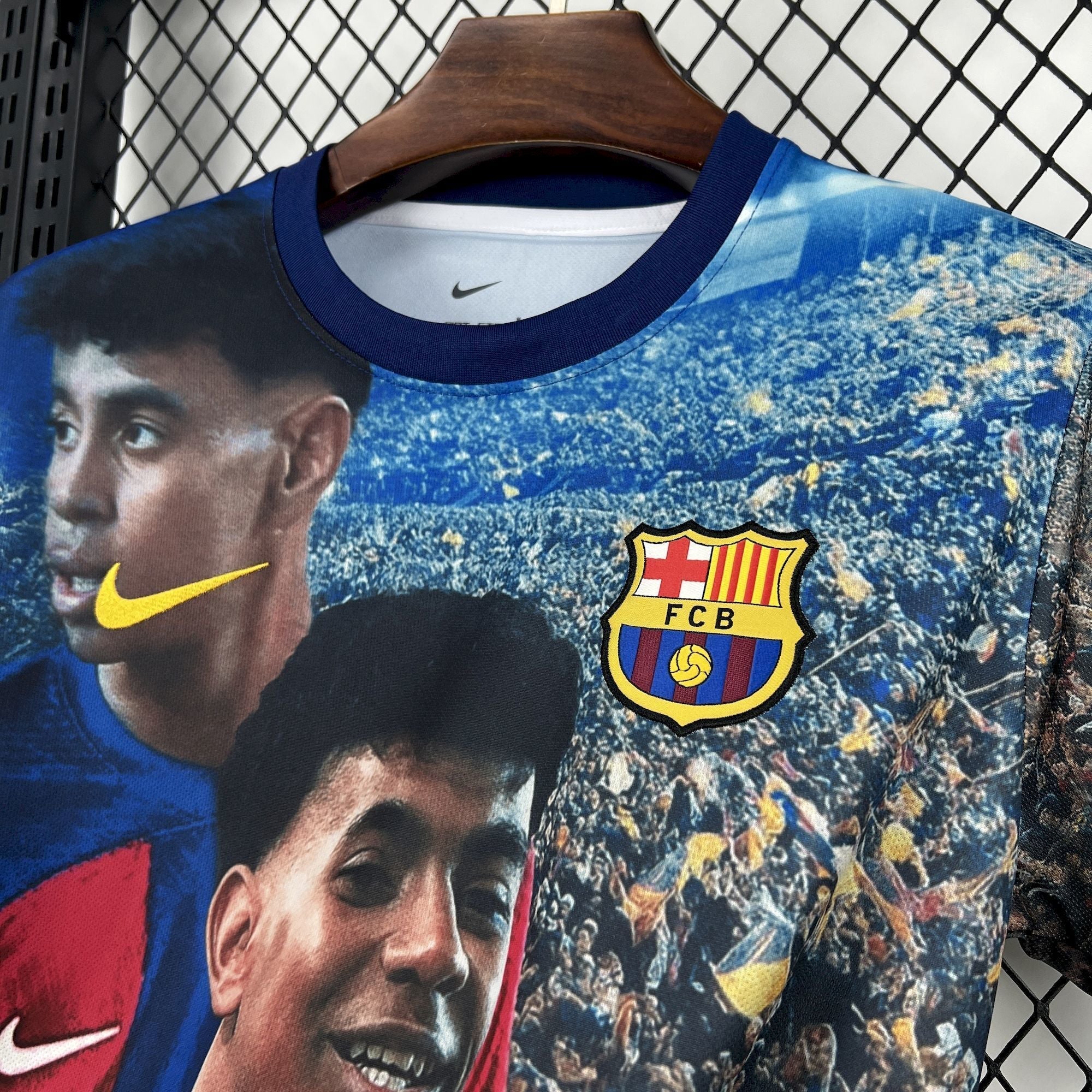 FC BARCELONE - MAILLOT CONCEPT "LAMINE YAMAL" 25/26