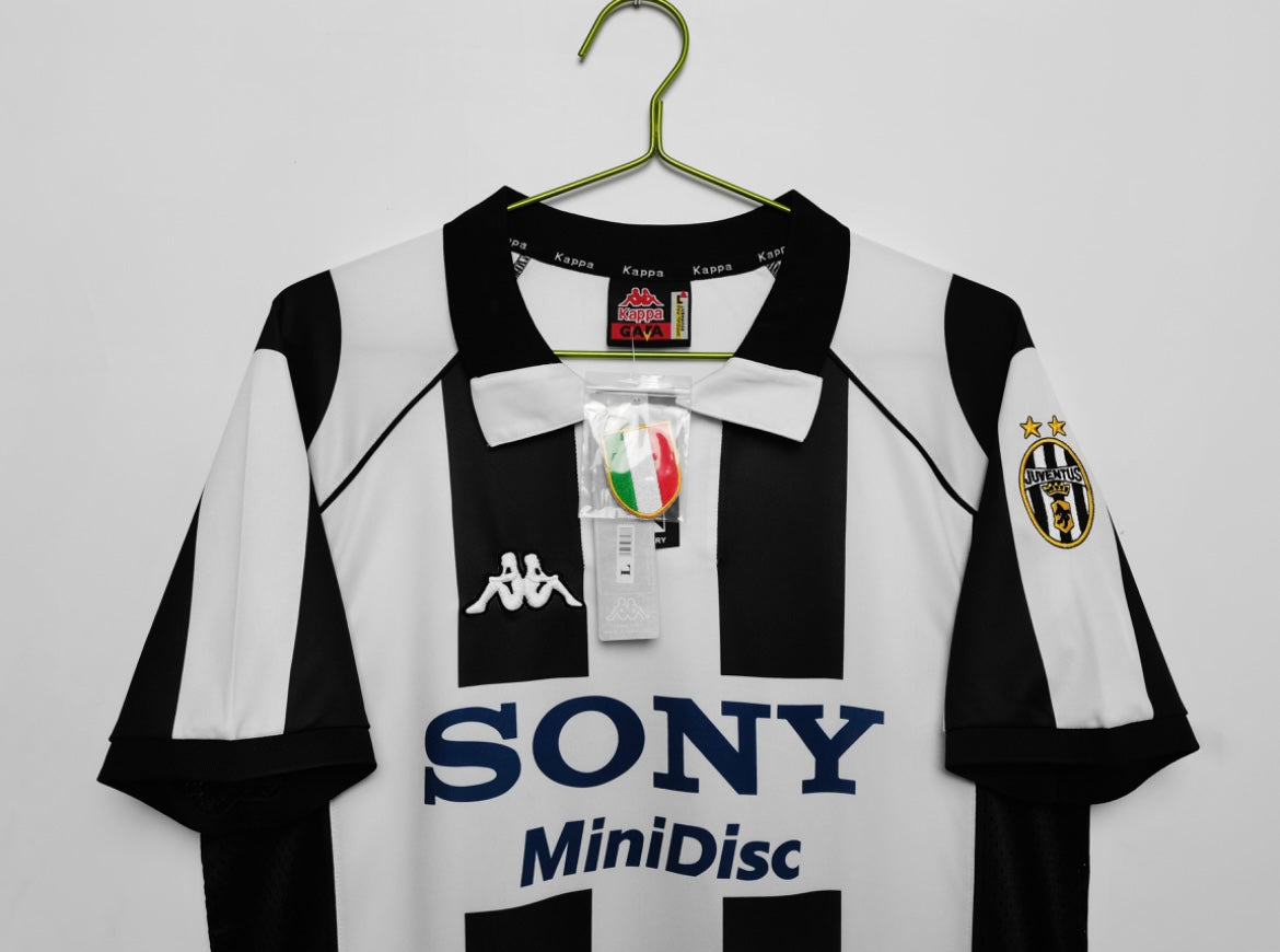 JUVENTUS - HOME JERSEY 1997/98