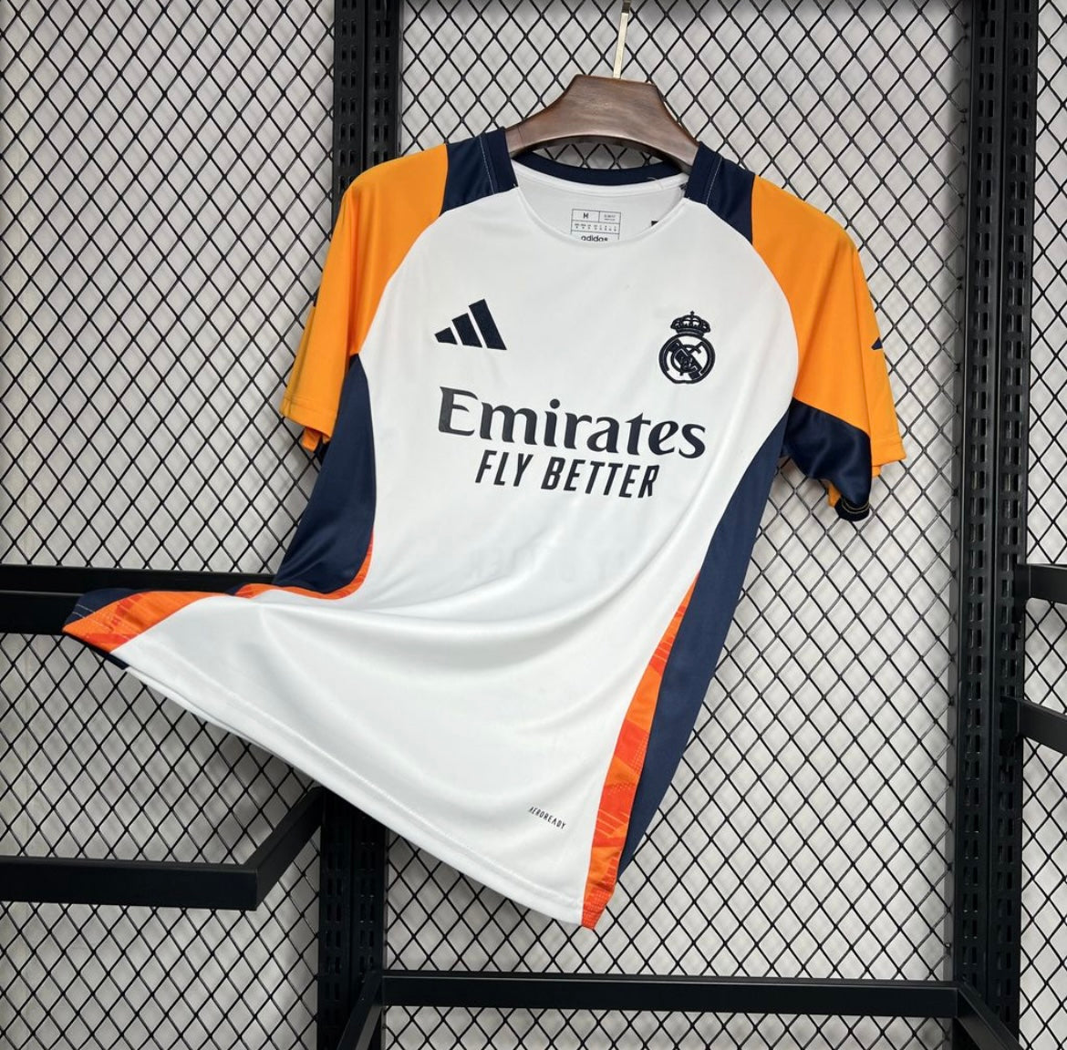 REAL MADRID - MAILLOT ENTRAINEMENT 24/25