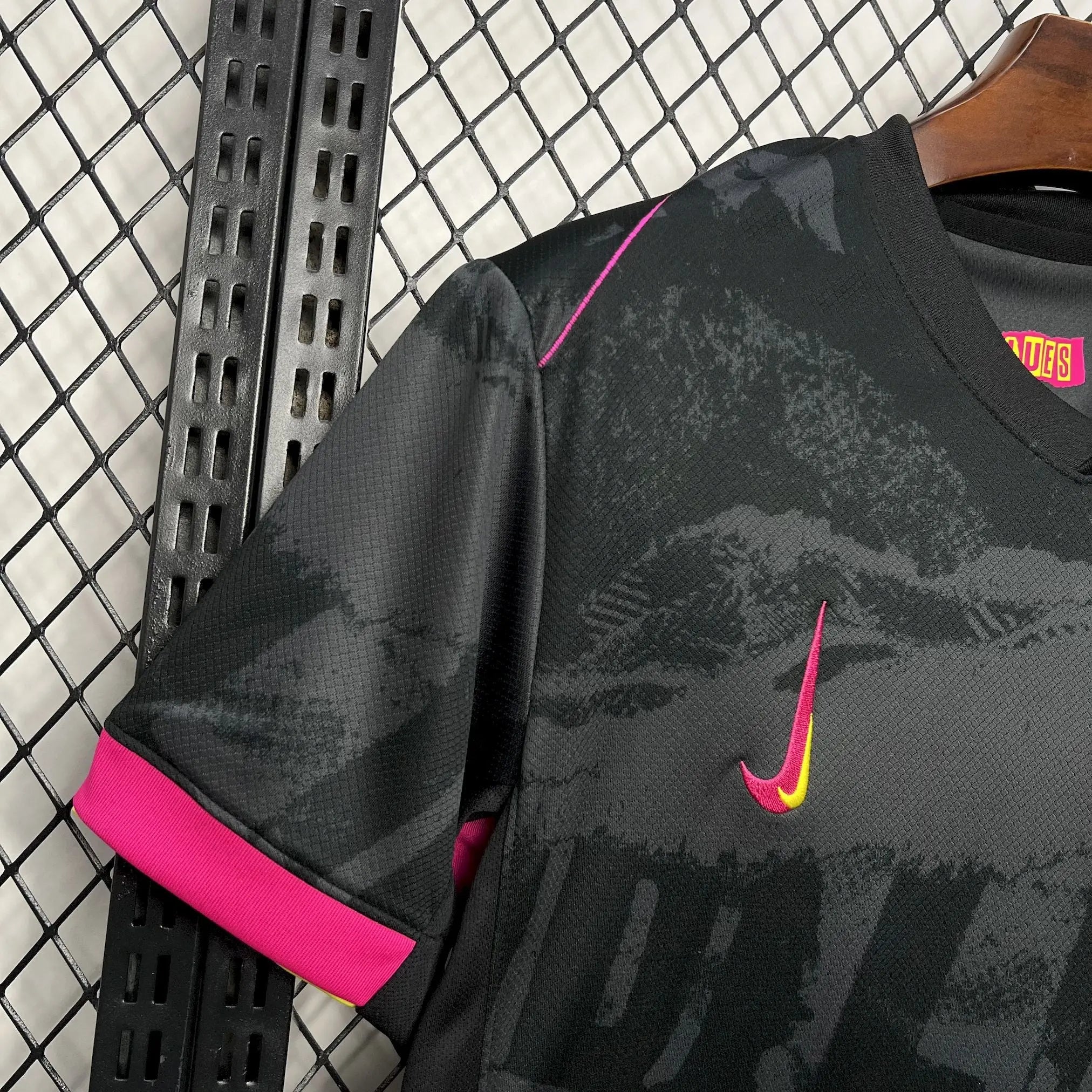 24/25 Maillot Third de CHELSEA Rose/Noir