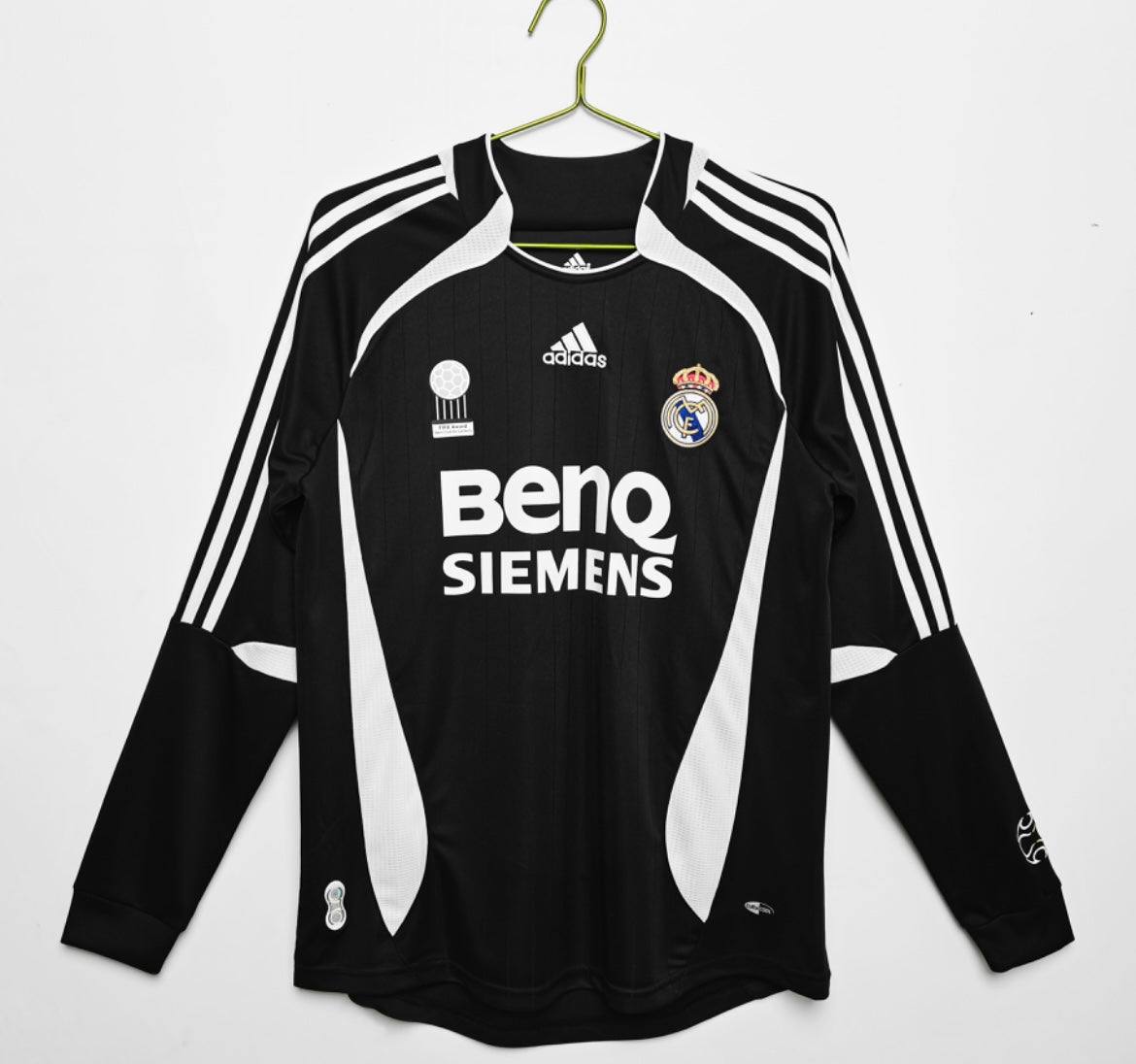 REAL MADRID - MAILLOT EXTÉRIEUR MANCHES LONGUES 06/07