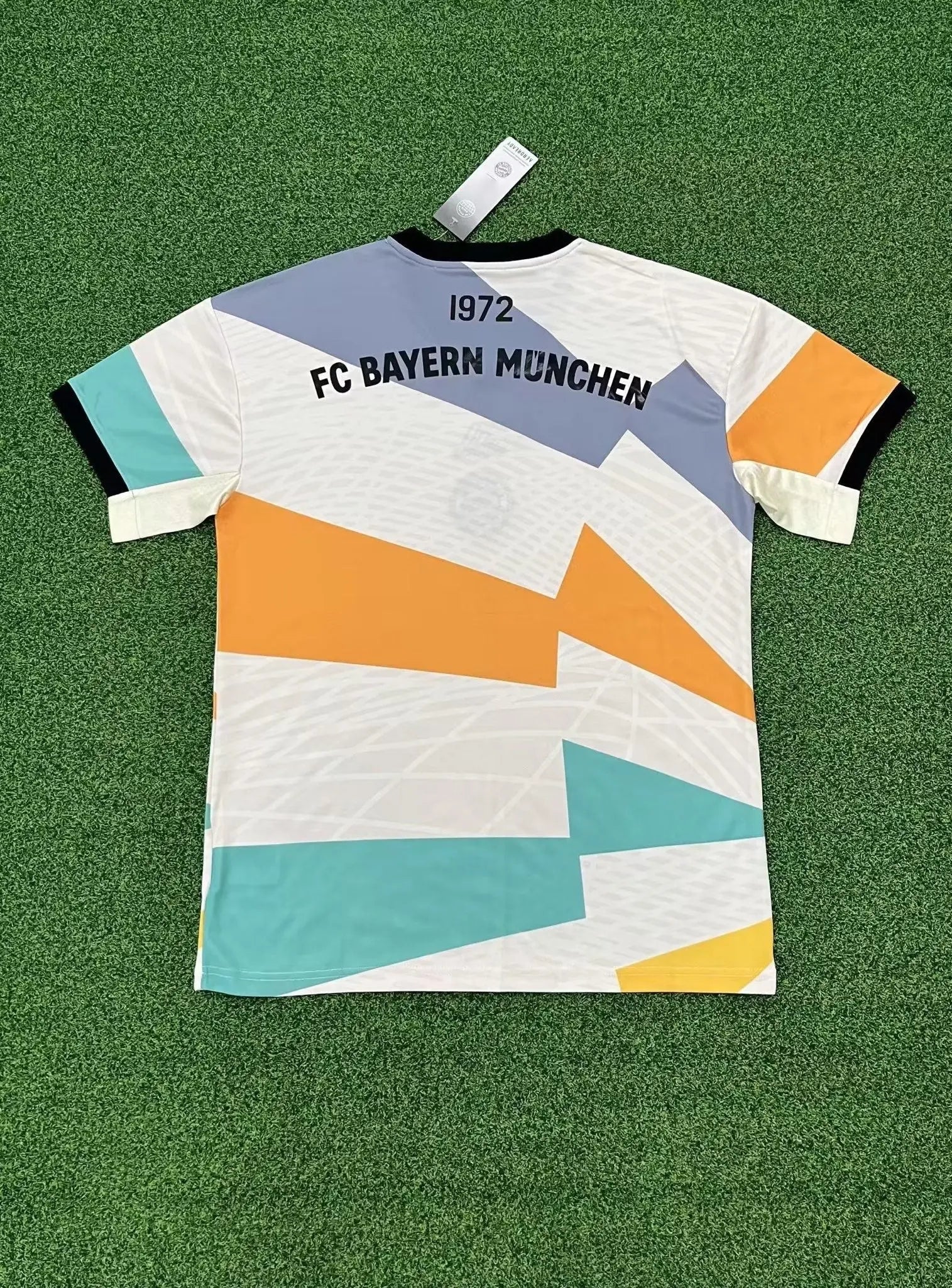 FC BAYERN - MAILLOT 22/23