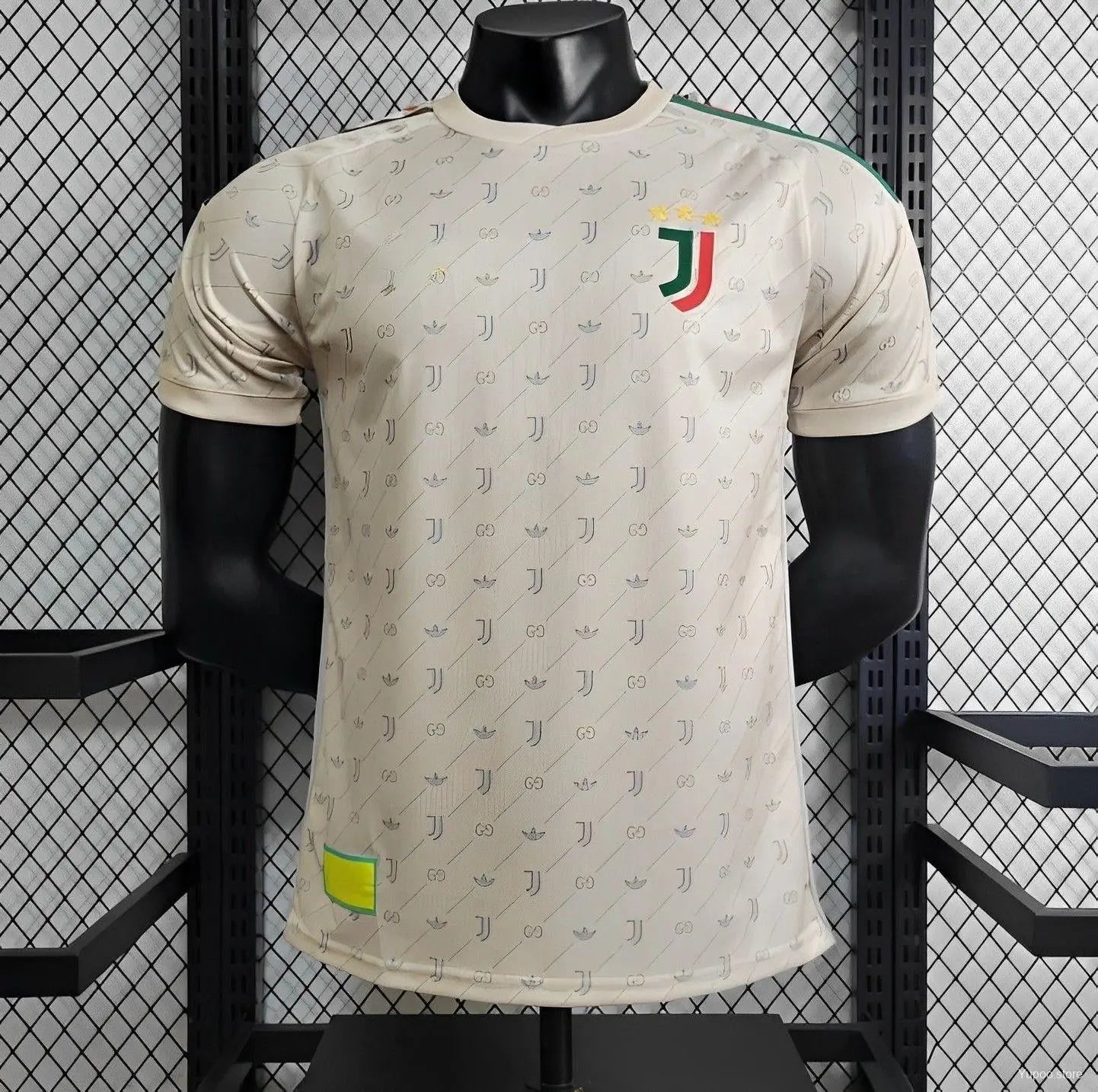 JUVENTUS - MAILLOT SPÉCIAL JOUEUR 24/25