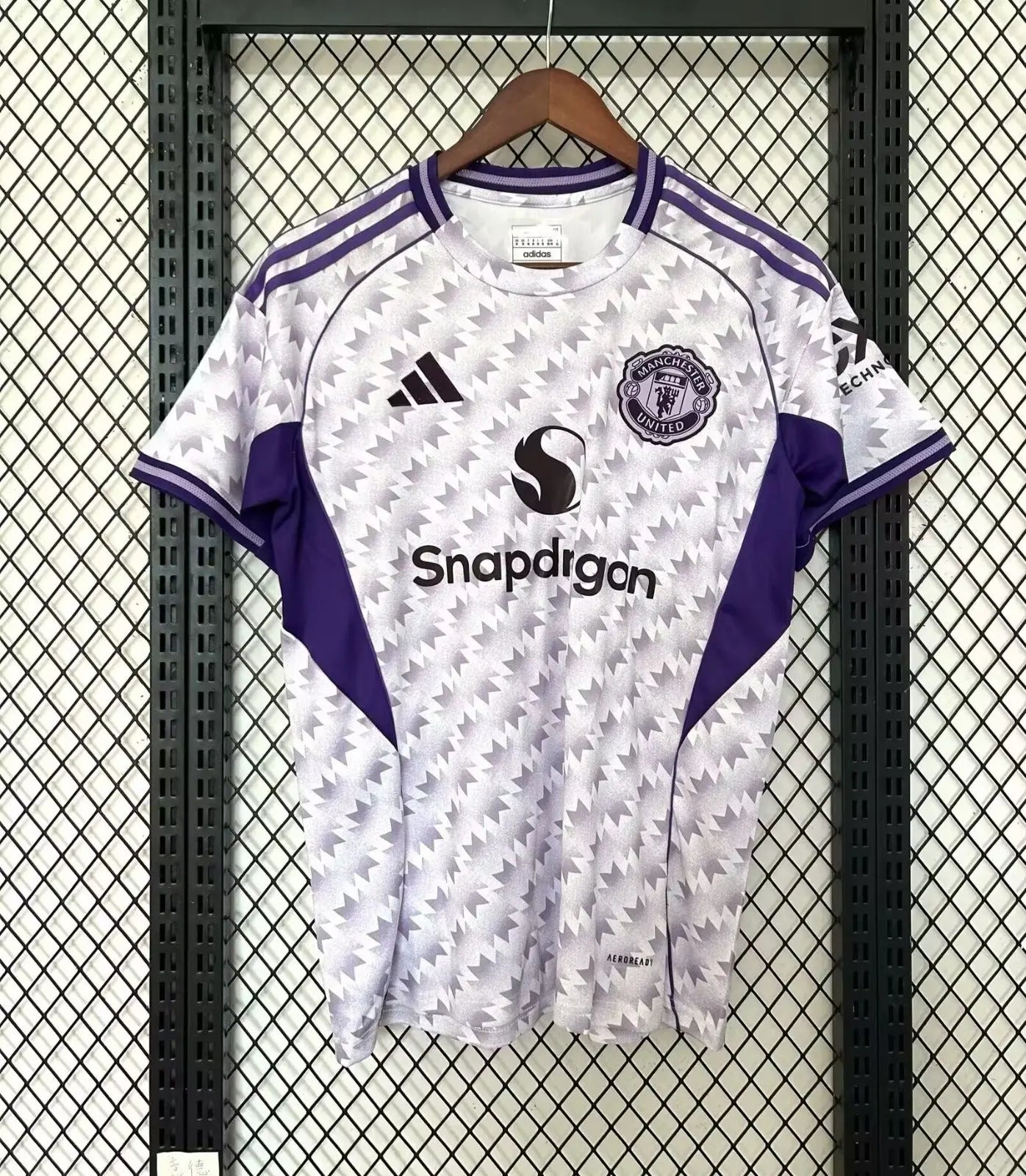 MANCHESTER UNITED - SPECIAL JERSEY 24/25