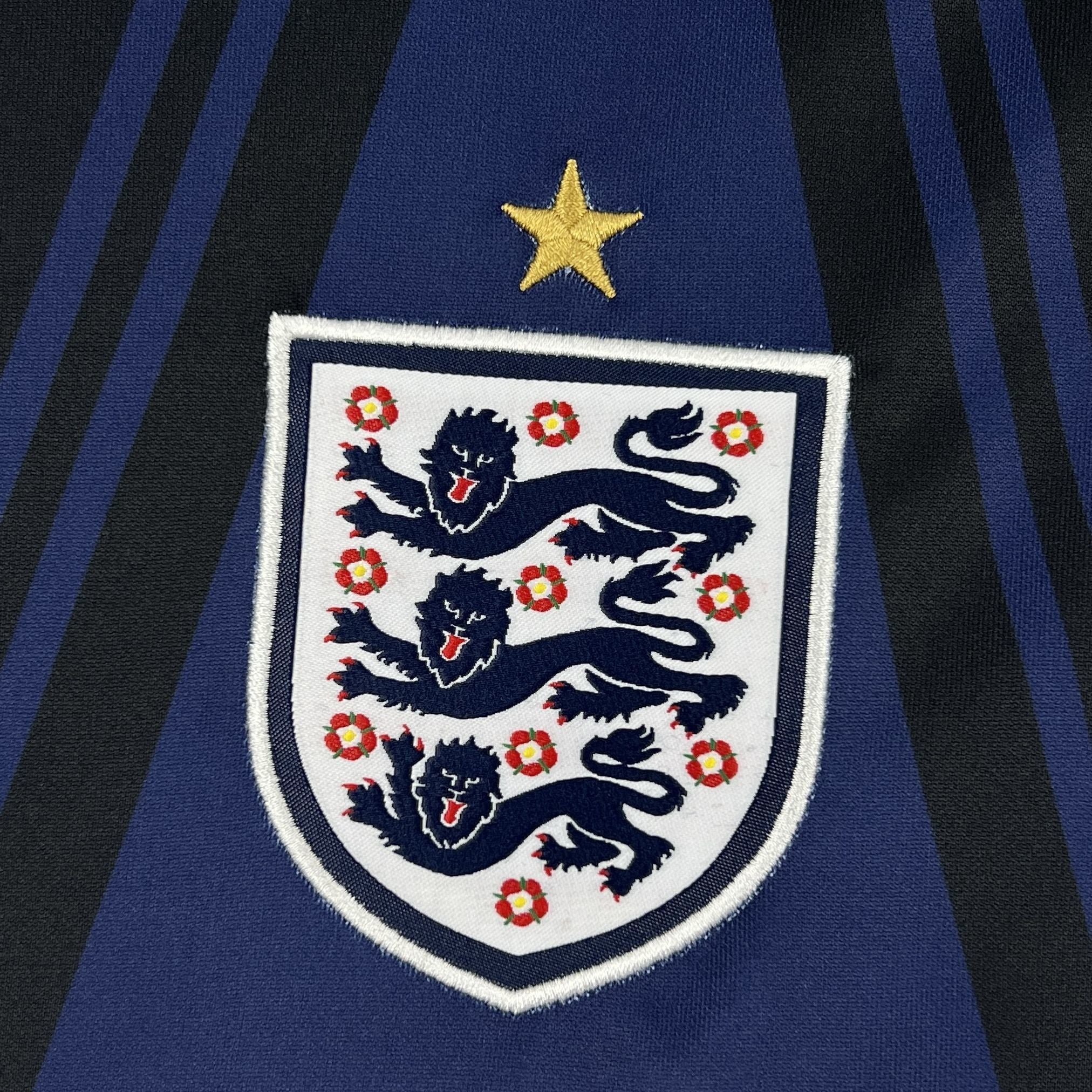 ANGLETERRE - MAILLOT GARDIEN MANCHES LONGUES "HOLLYWOOD" 2026