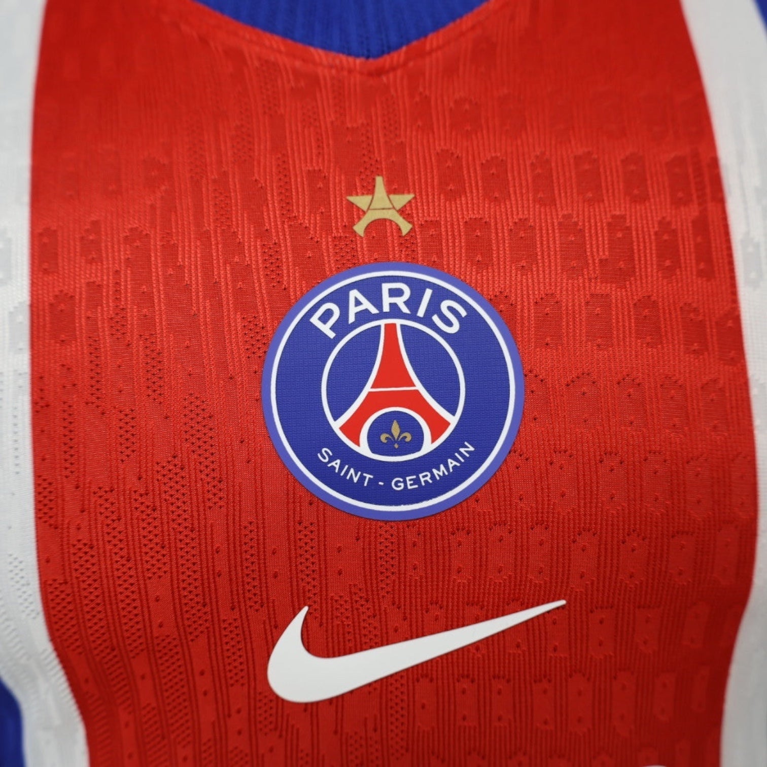 PARIS SAINT GERMAIN - MAILLOT DOMICILE JOUEUR 26/27