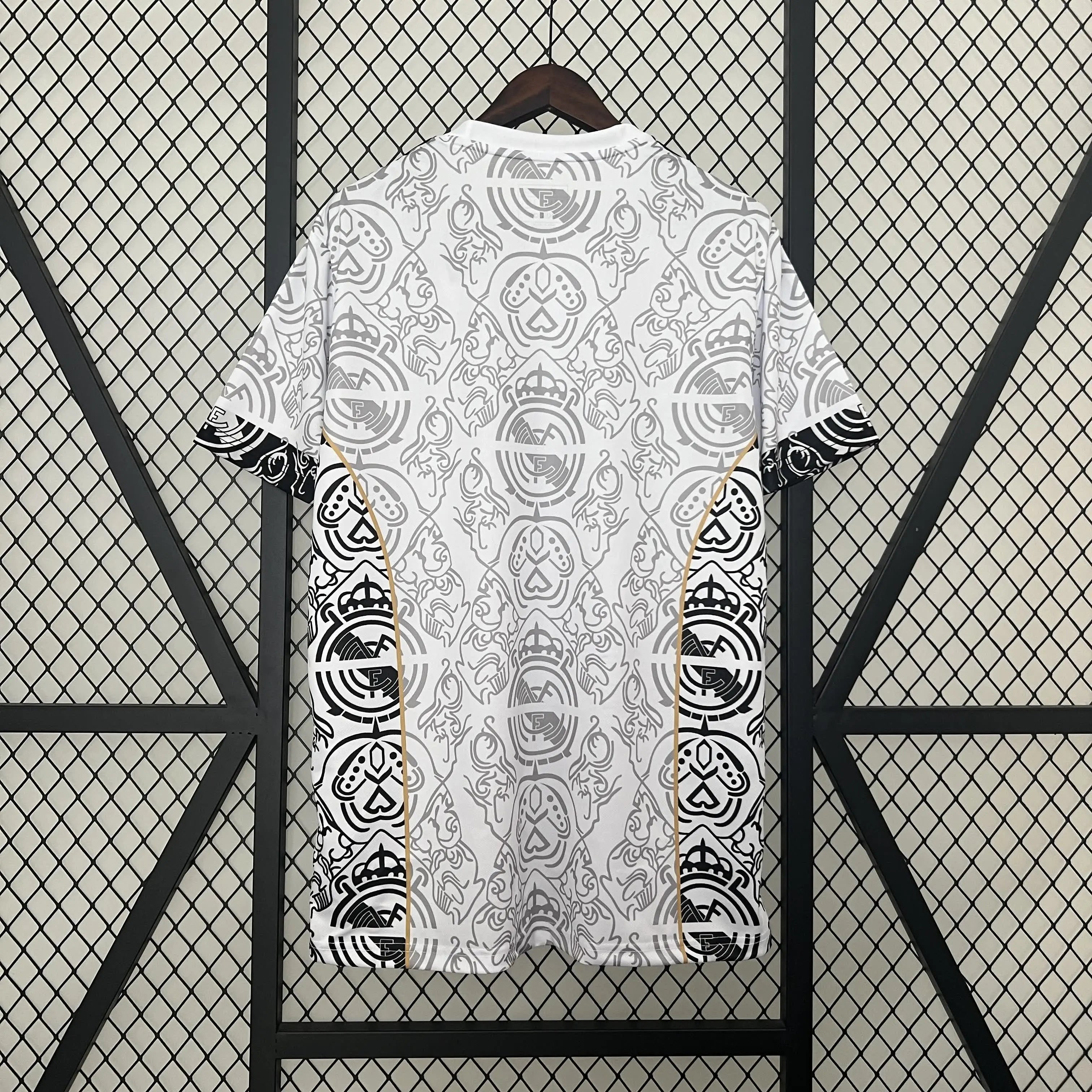 REAL MADRID - MAILLOT SPÉCIAL 24/25