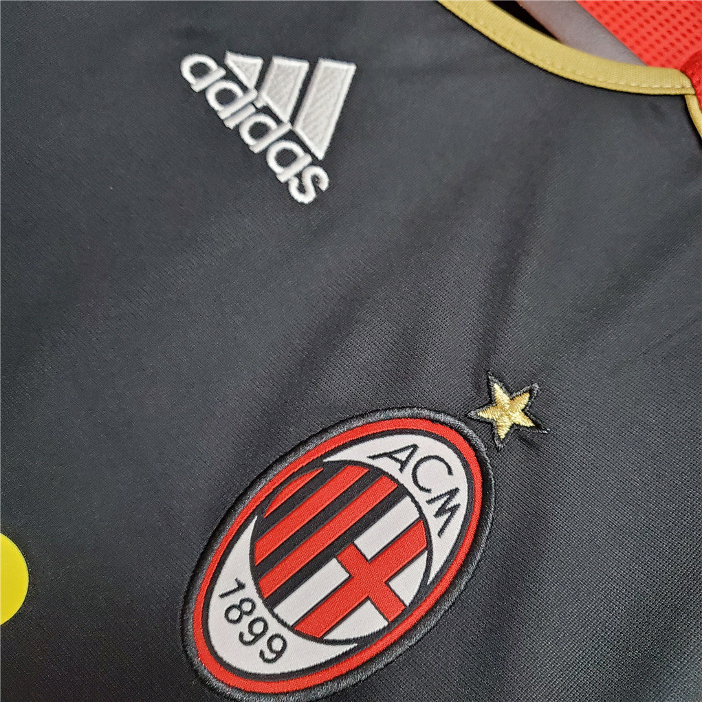 AC MILAN - MAILLOT EXTÉRIEUR THIRD RETRO 06/07