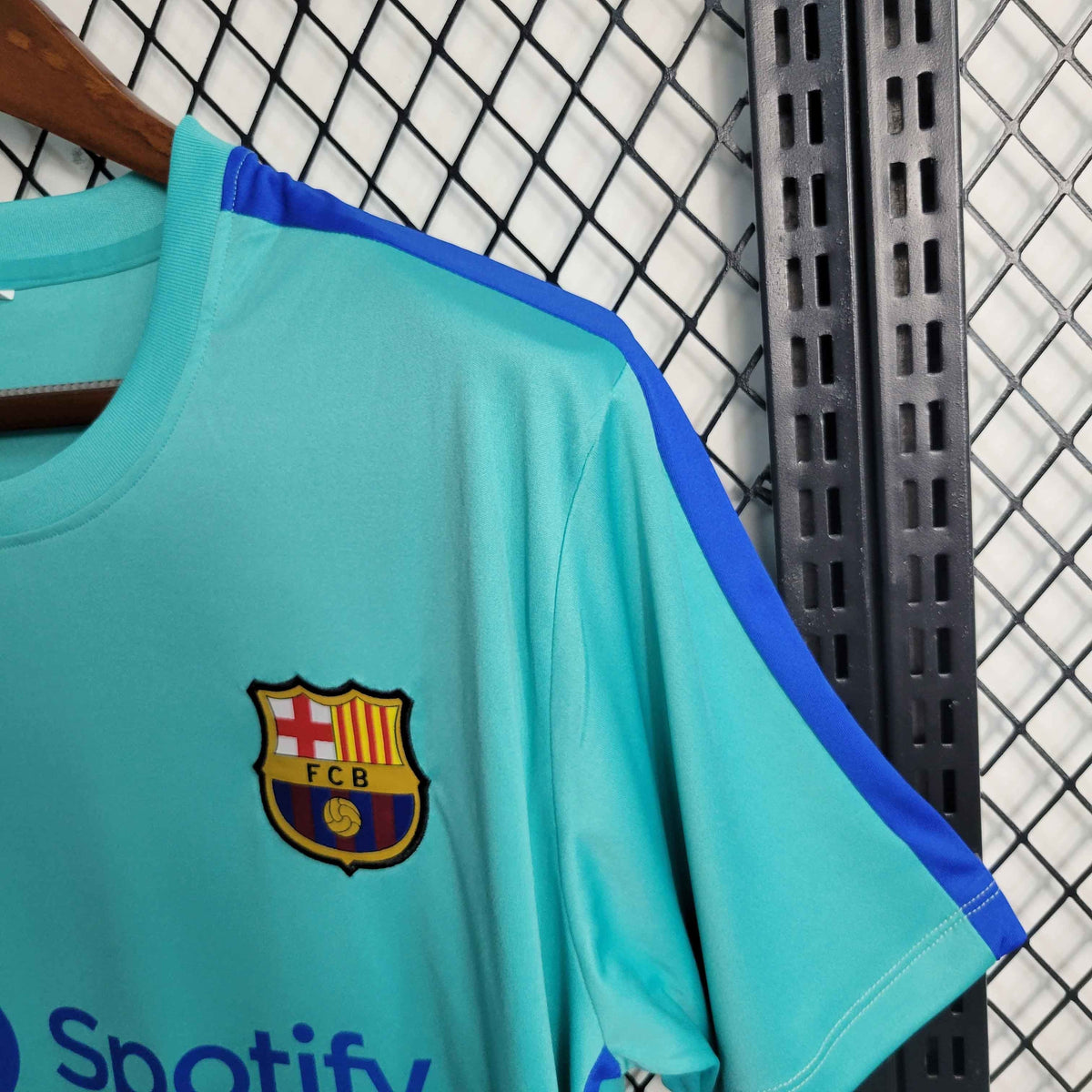 FC BARCELONE - MAILLOT ENTRAINEMENT 23/24