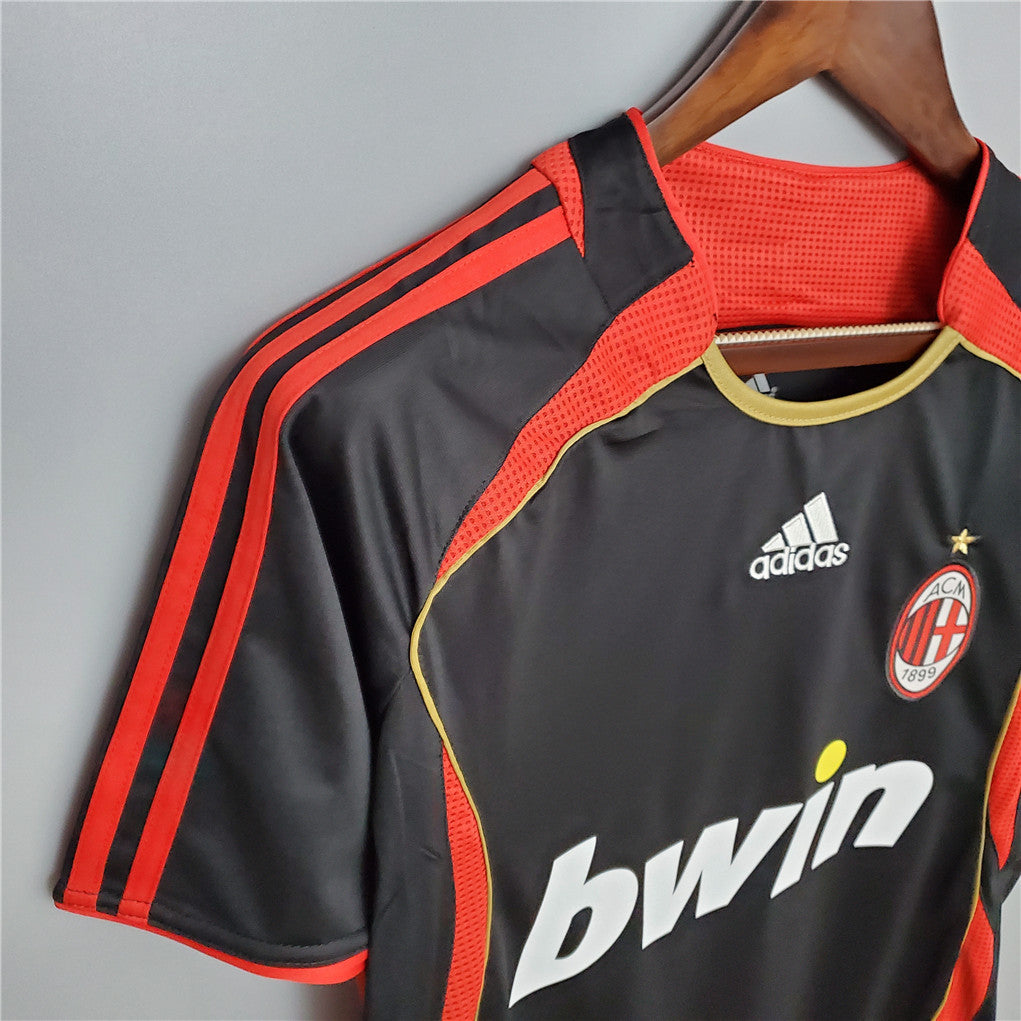 AC MILAN - MAILLOT EXTÉRIEUR THIRD RETRO 06/07