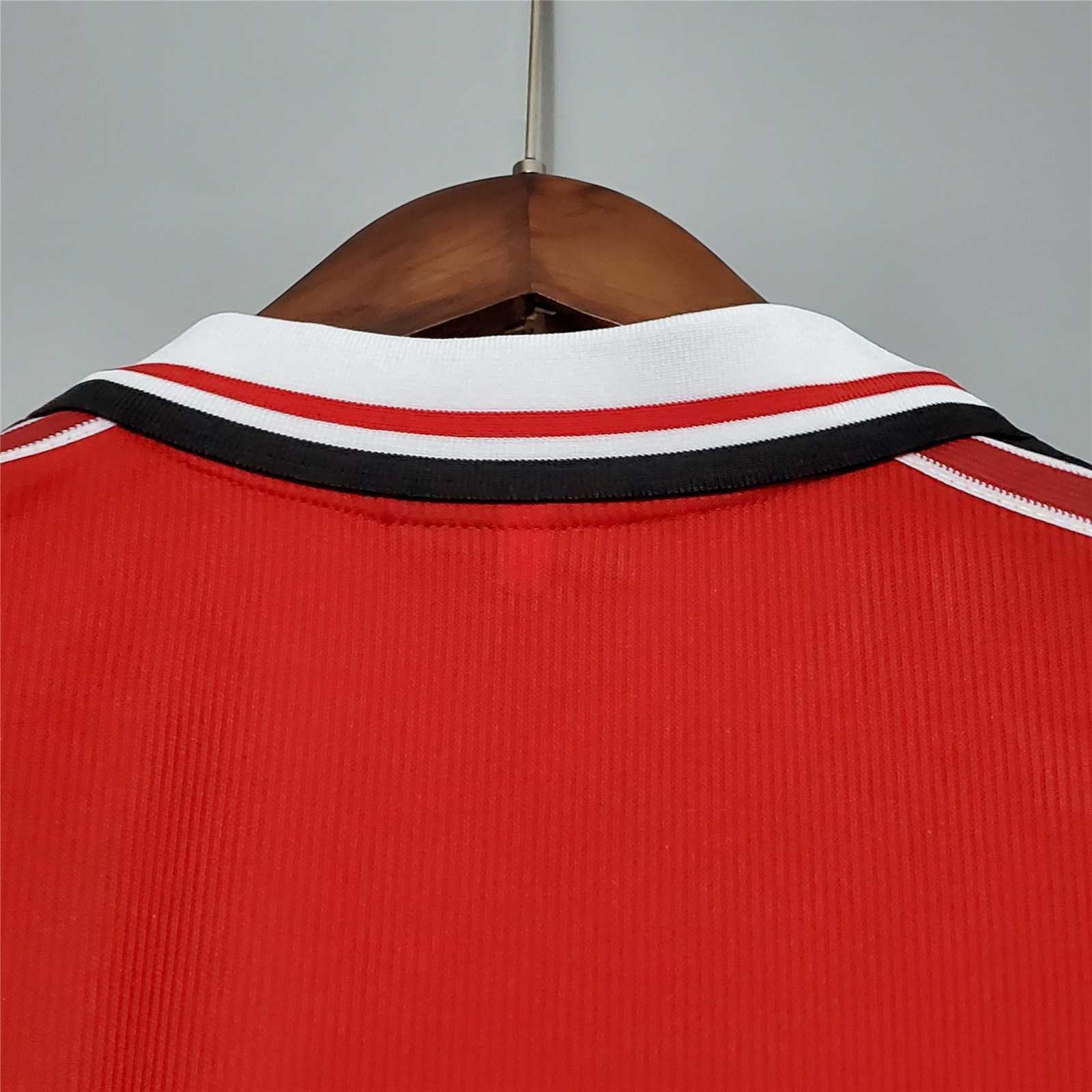 MANCHESTER UNITED - 98/99 RETRO HOME SHIRT