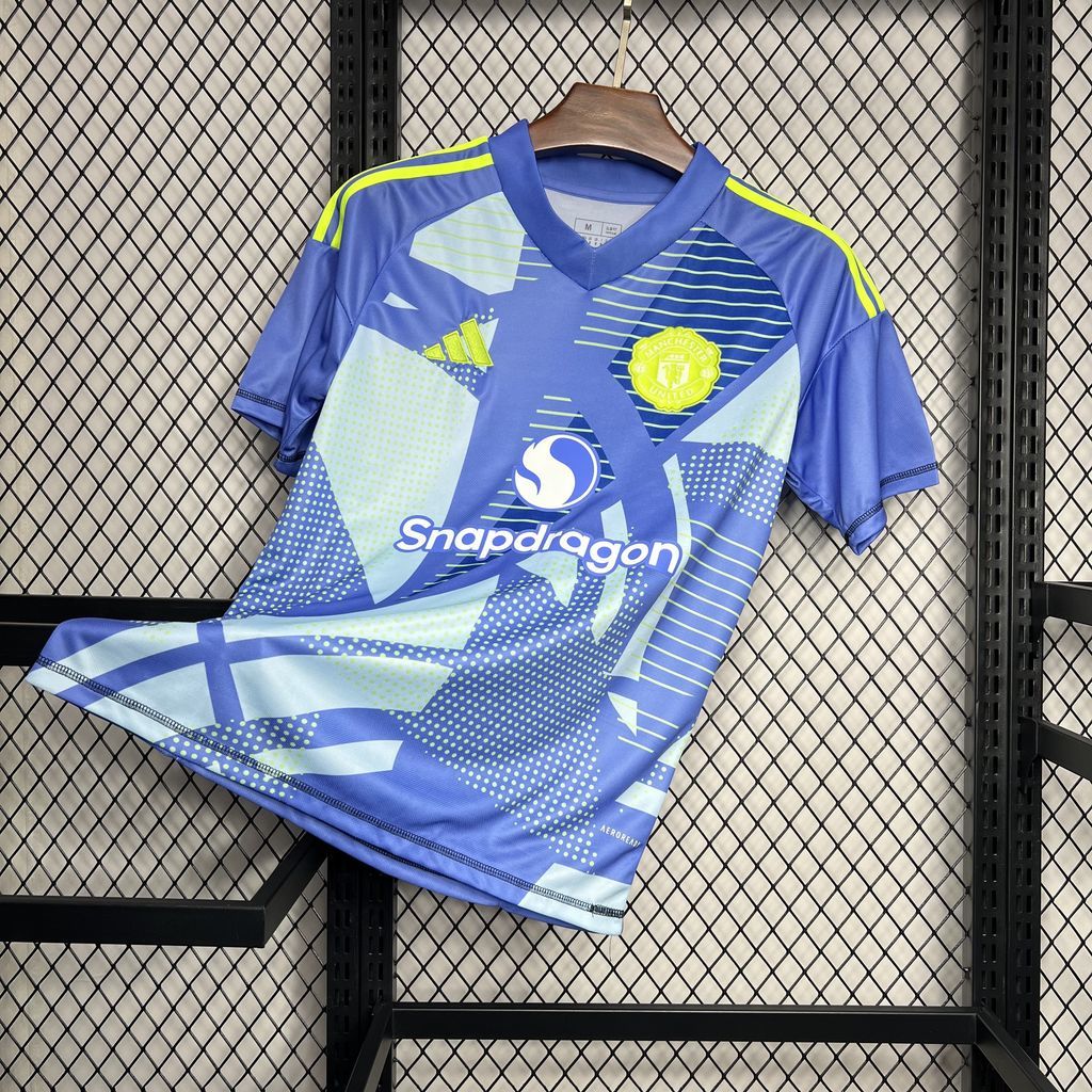 MANCHESTER UNITED - GOALKEEPER JERSEY 24/25
